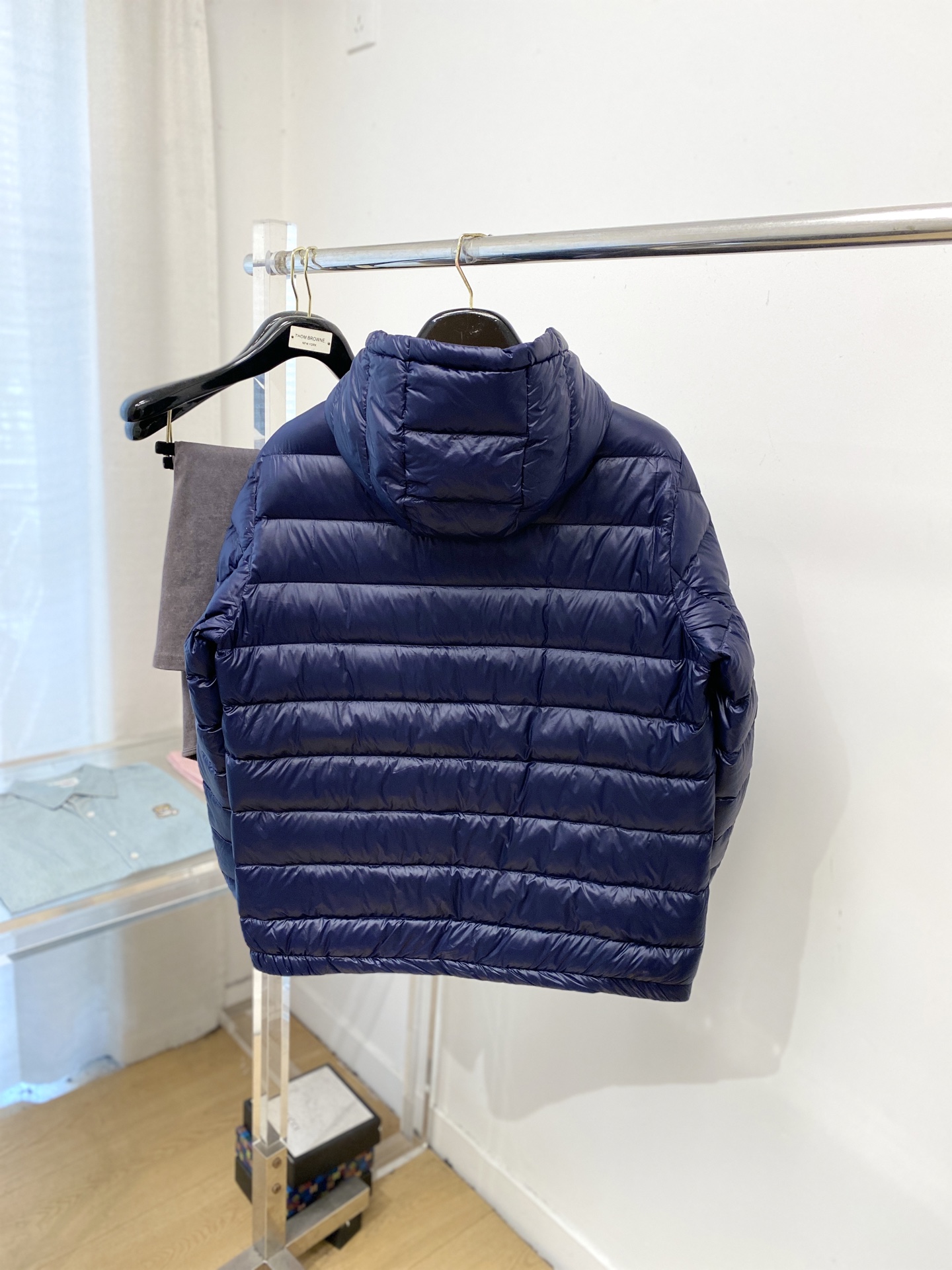 蒙口、2025最新款男士轻薄羽绒服、面料柔软舒适 ．上身版型超赞 ．拉链．辅料都是客供 、进口面料，轻便