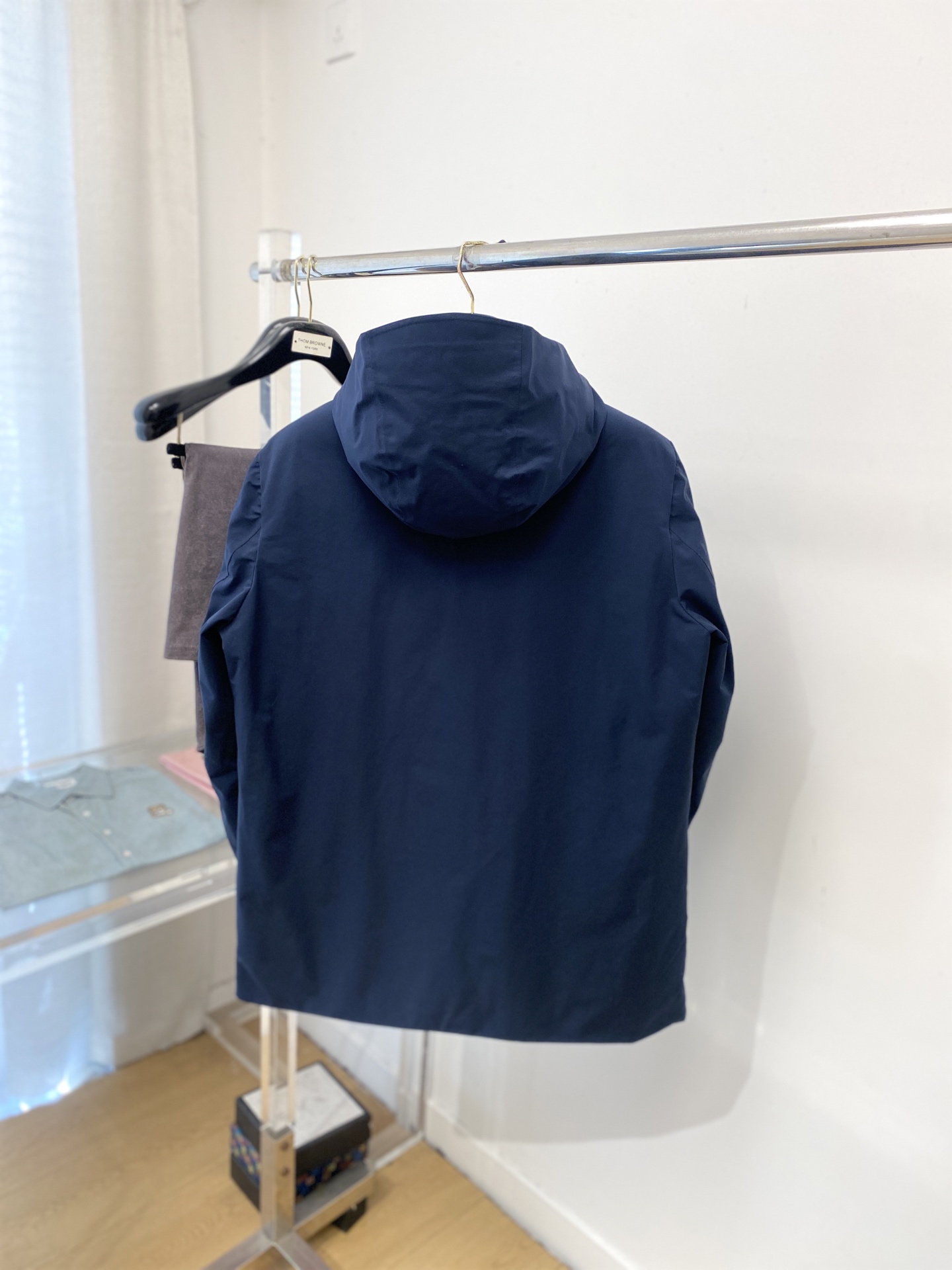 普拉达、2025最新款男士轻薄羽绒夹克、面料柔软舒适 ．上身版型超赞 ．拉链．辅料都是客供 、进口面料，