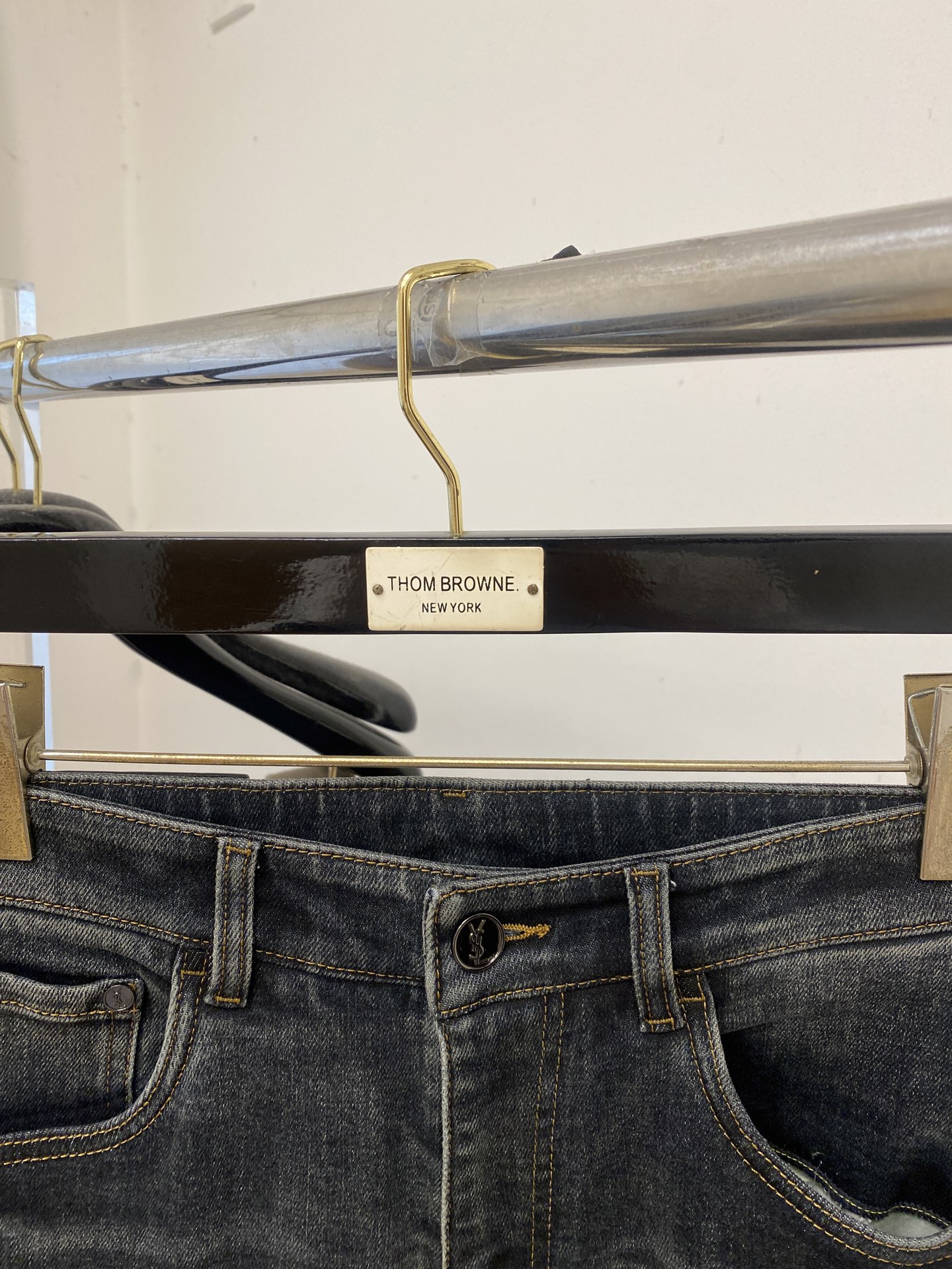 支持年后退换！ YSL 圣罗兰、2025最新品，专柜同步有售，原单狠货，水洗休闲牛仔裤，进口原版水洗弹力