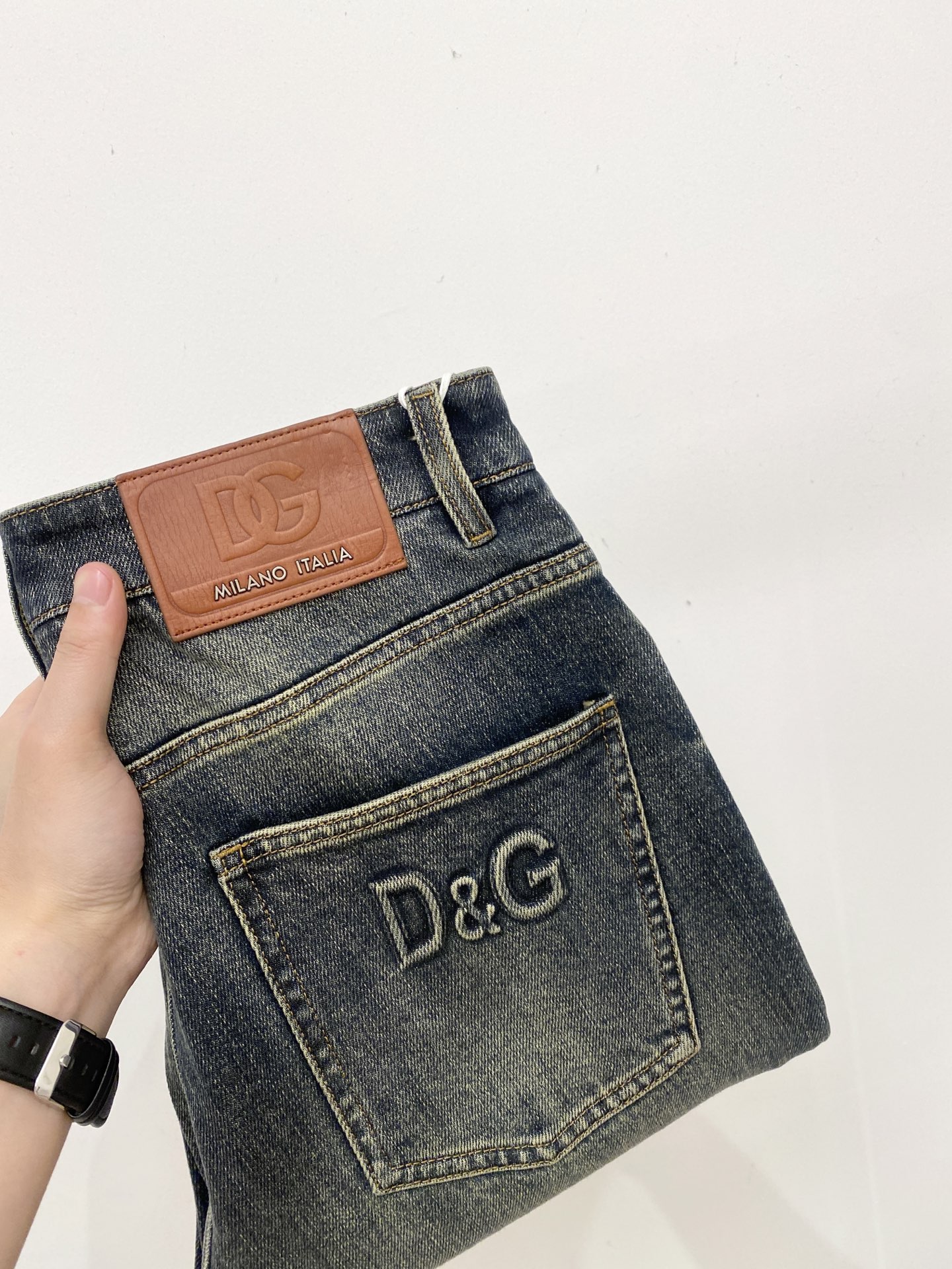 支持年后退换！ DG、2025最新品，专柜同步有售，原单狠货，水洗休闲牛仔裤，进口原版水洗弹力面料，舒适