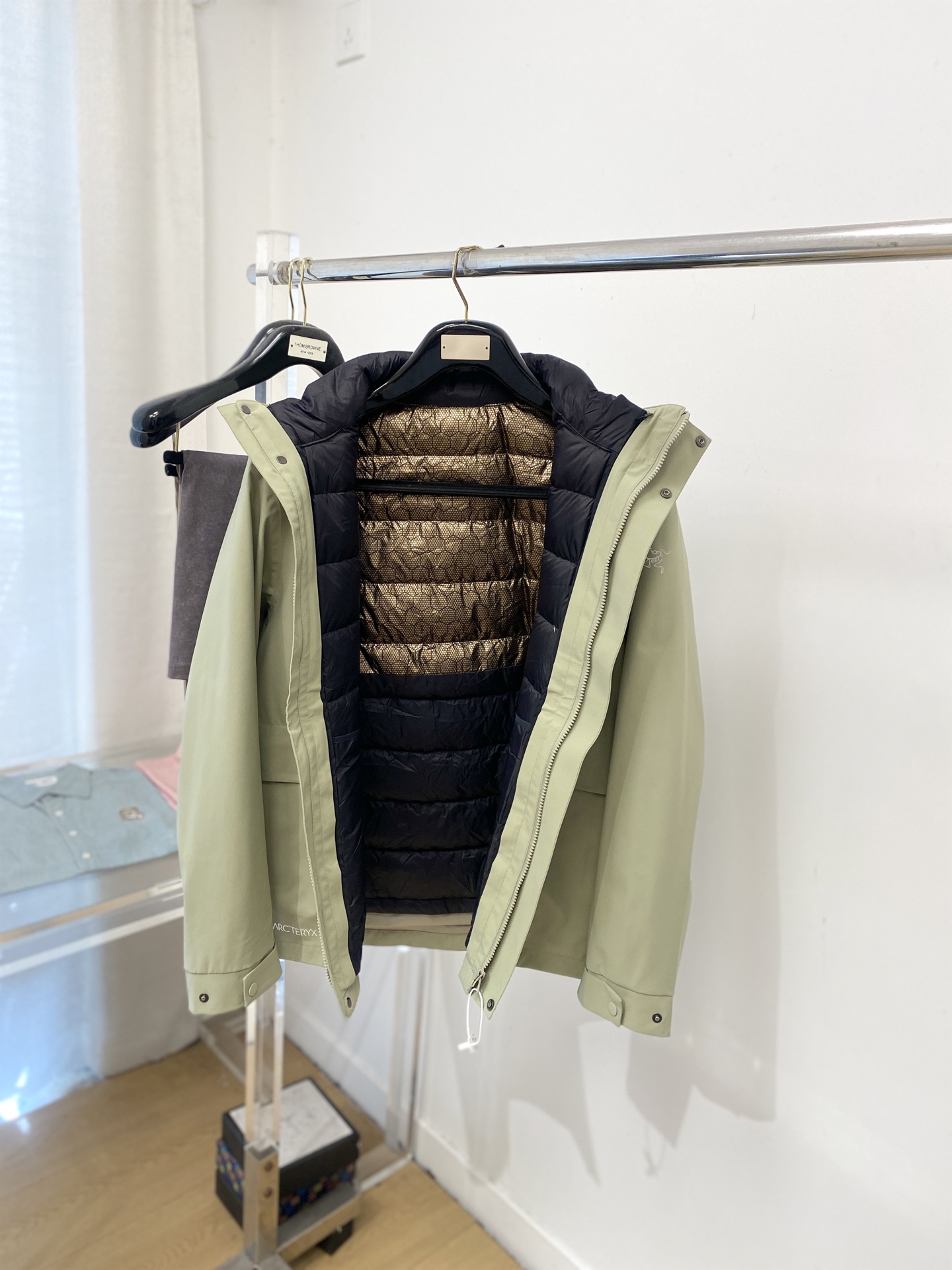 支持年后退换！ 最高版本【始祖鸟】 三合一功能性户外性能 防风，防雨，90绒，2025最新款男士轻薄羽绒