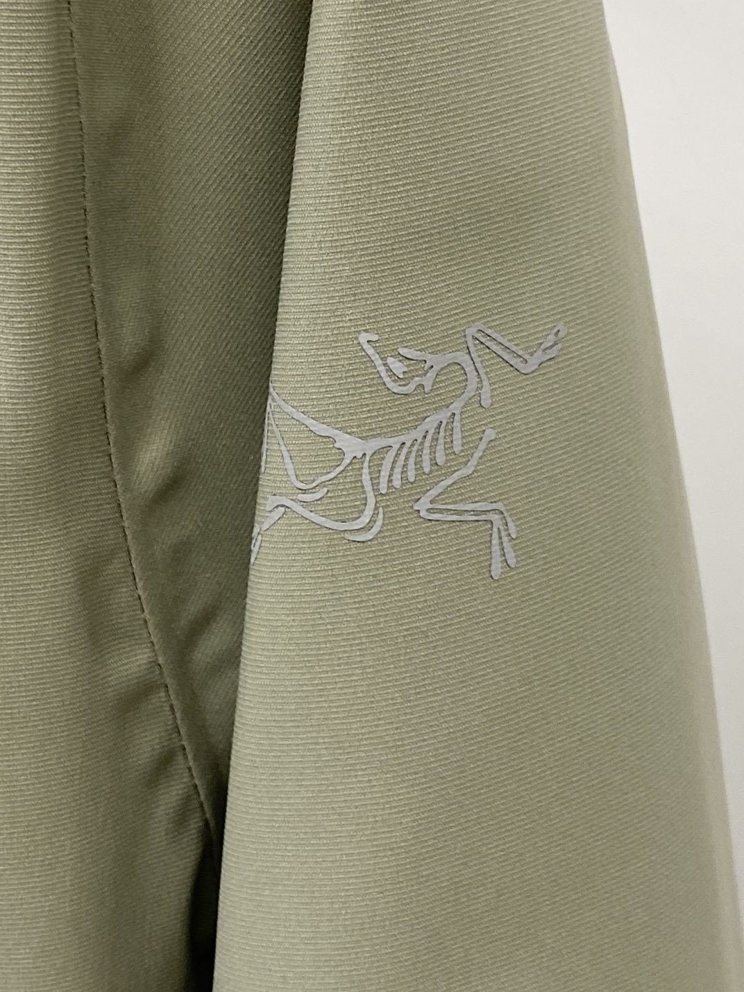 支持年后退换！ 最高版本【始祖鸟】 三合一功能性户外性能 防风，防雨，90绒，2025最新款男士轻薄羽绒