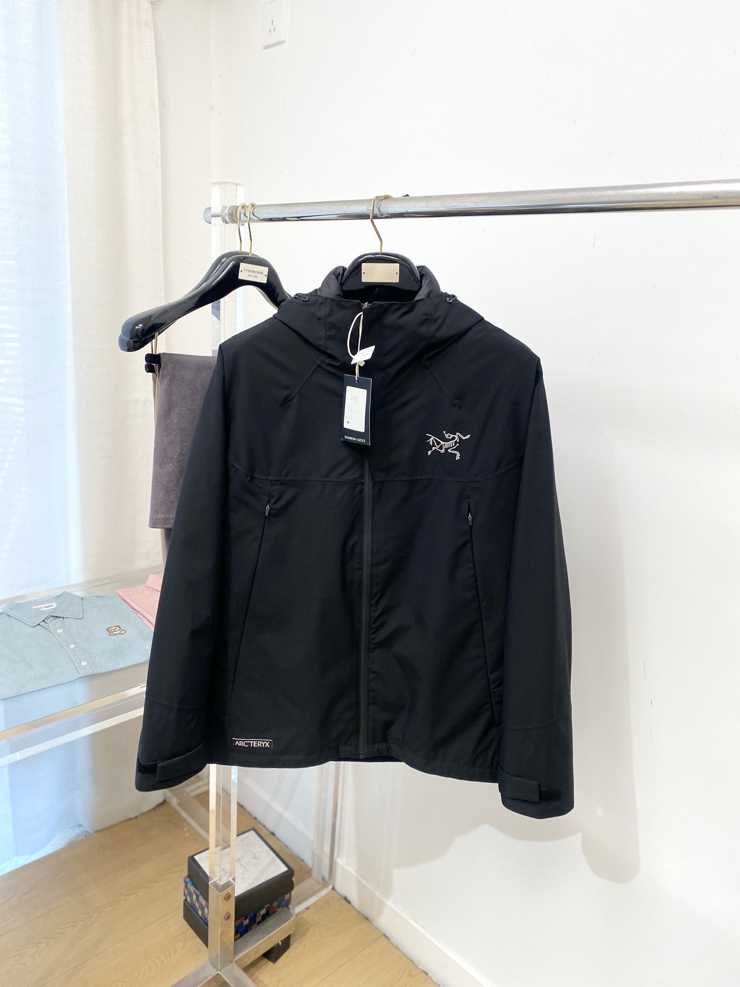 支持年后退换！ 最高版本【始祖鸟】 三合一功能性户外性能 防风，防雨，90绒，2025最新款男士轻薄羽绒