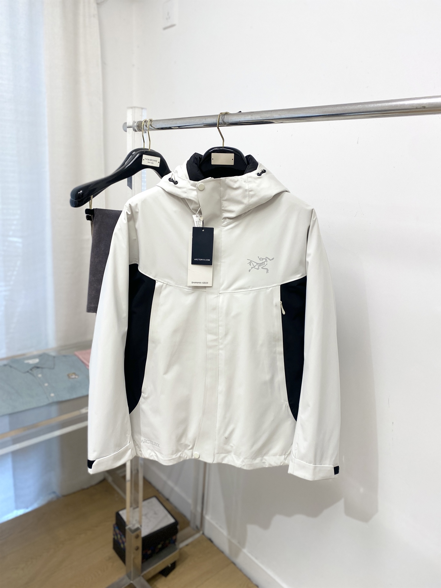 支持年后退换！ 最高版本【始祖鸟】 三合一功能性户外性能 防风，防雨，90绒，2025最新款男士轻薄羽绒