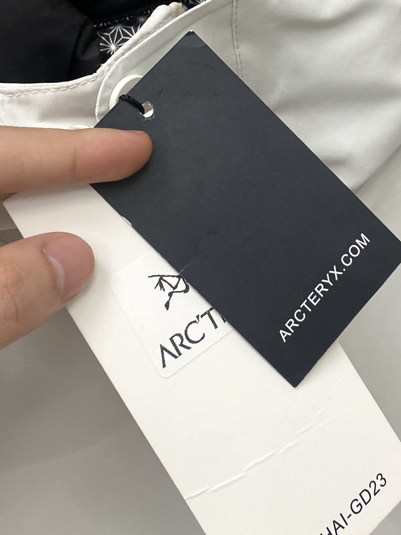 支持年后退换！ 最高版本【始祖鸟】 三合一功能性户外性能 防风，防雨，90绒，2025最新款男士轻薄羽绒