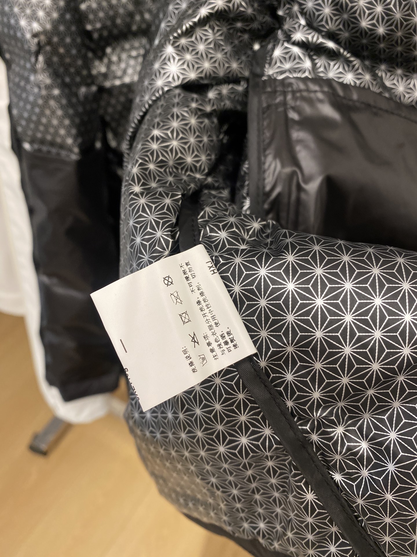 支持年后退换！ 最高版本【始祖鸟】 三合一功能性户外性能 防风，防雨，90绒，2025最新款男士轻薄羽绒