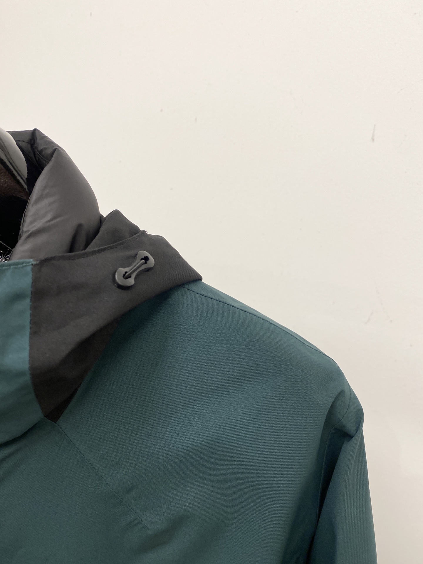 支持年后退换！ 最高版本【始祖鸟】 三合一功能性户外性能 防风，防雨，90绒，2025最新款男士轻薄羽绒