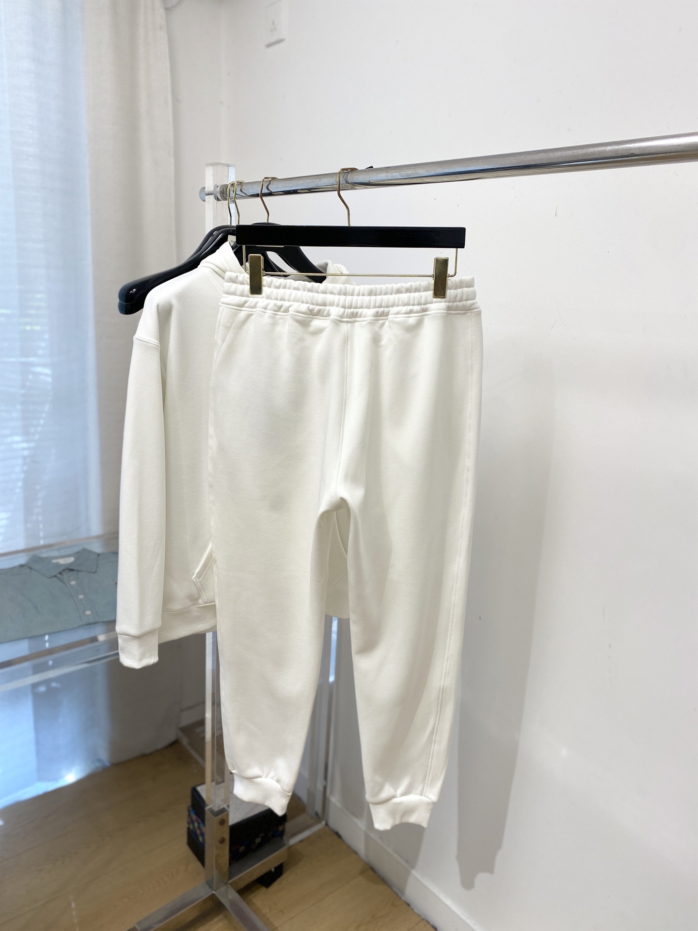 巴宝莉、2025最新品，时尚休闲套装，顶级原版面料打造，穿着舒适，吸湿性透气性都非常良好，色牢度超高！无