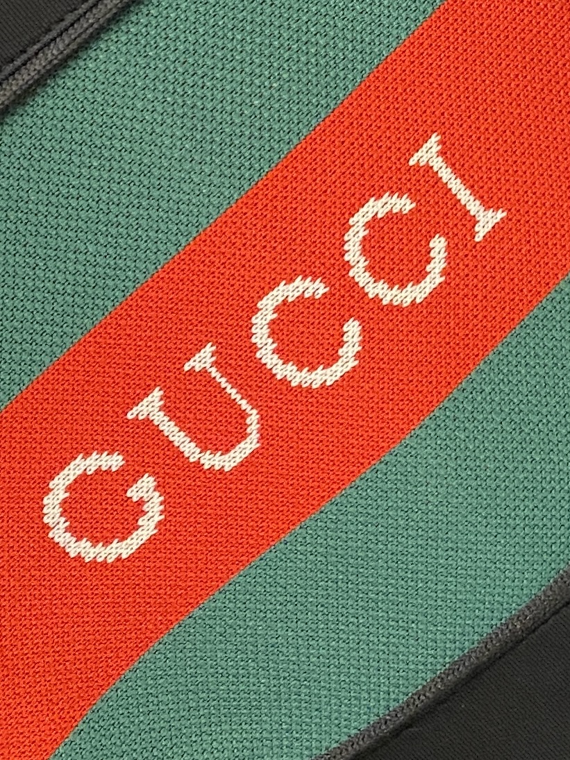 古奇、2025最新品，时尚休闲套装，顶级原版面料打造，穿着舒适，吸湿性透气性都非常良好，色牢度超高！无论