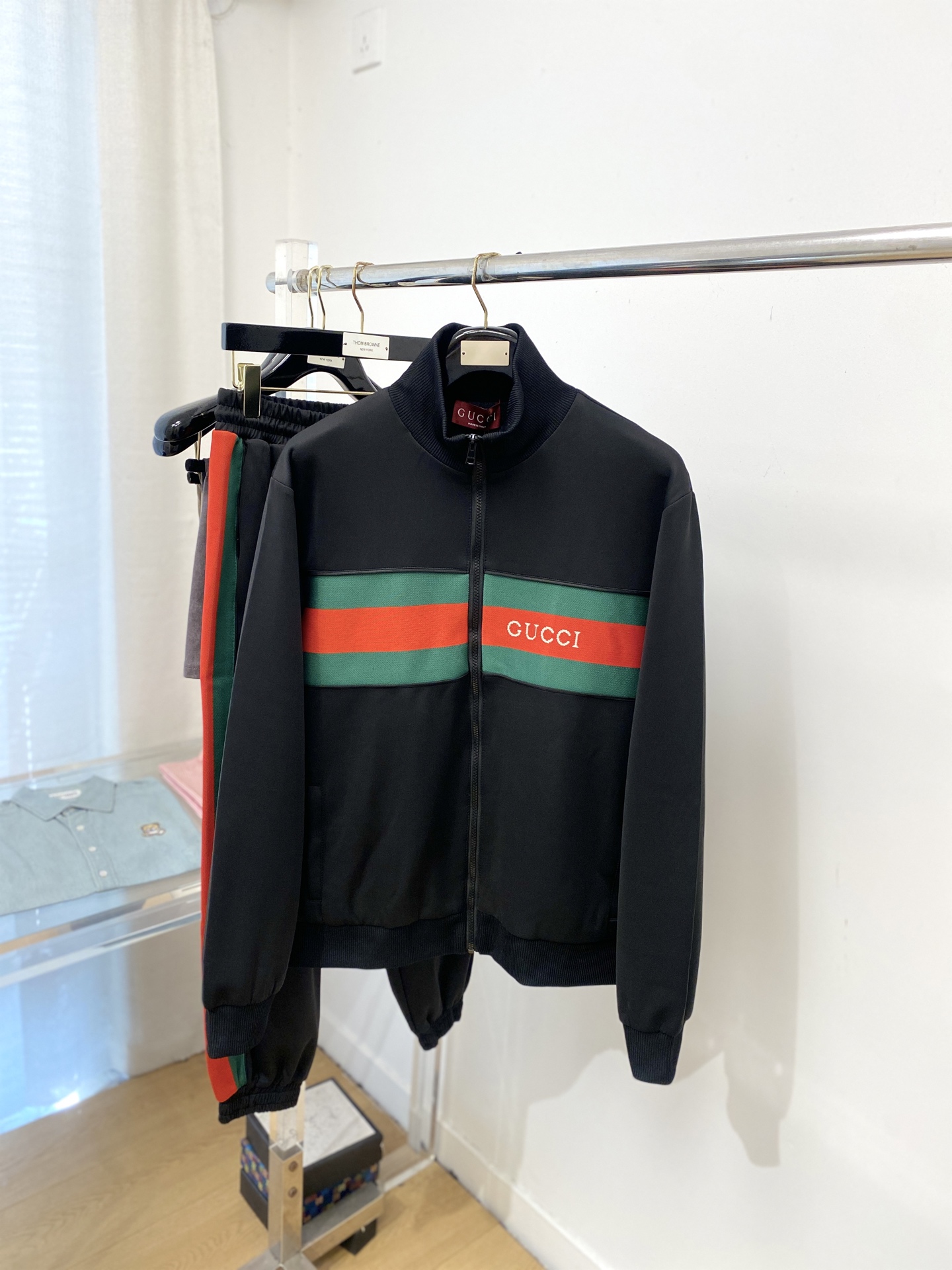 古奇、2025最新品，时尚休闲套装，顶级原版面料打造，穿着舒适，吸湿性透气性都非常良好，色牢度超高！无论