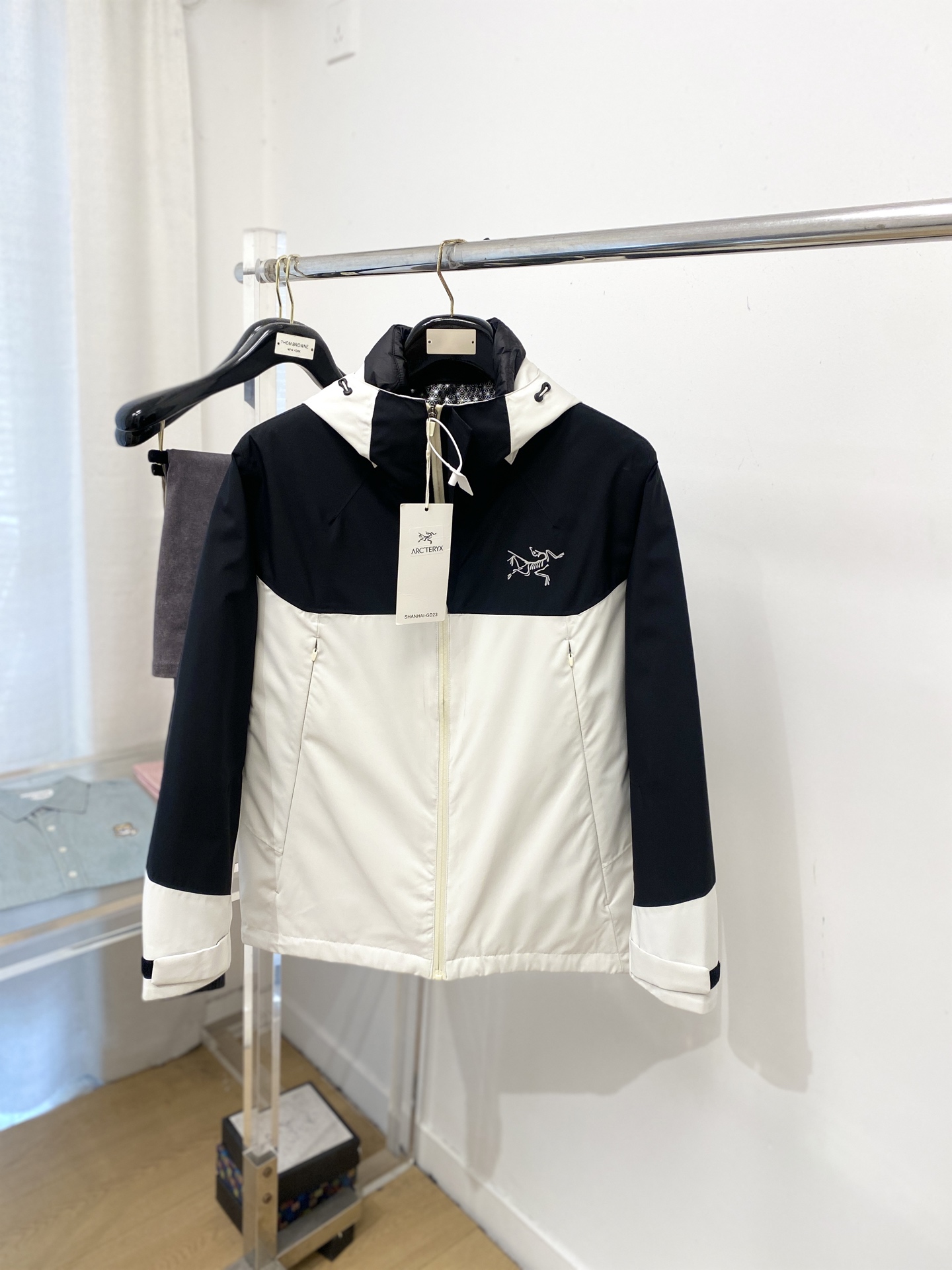 支持年后退换！ 最高版本【始祖鸟】 三合一功能性户外性能 防风，防雨，90绒，2025最新款男士羽绒服、