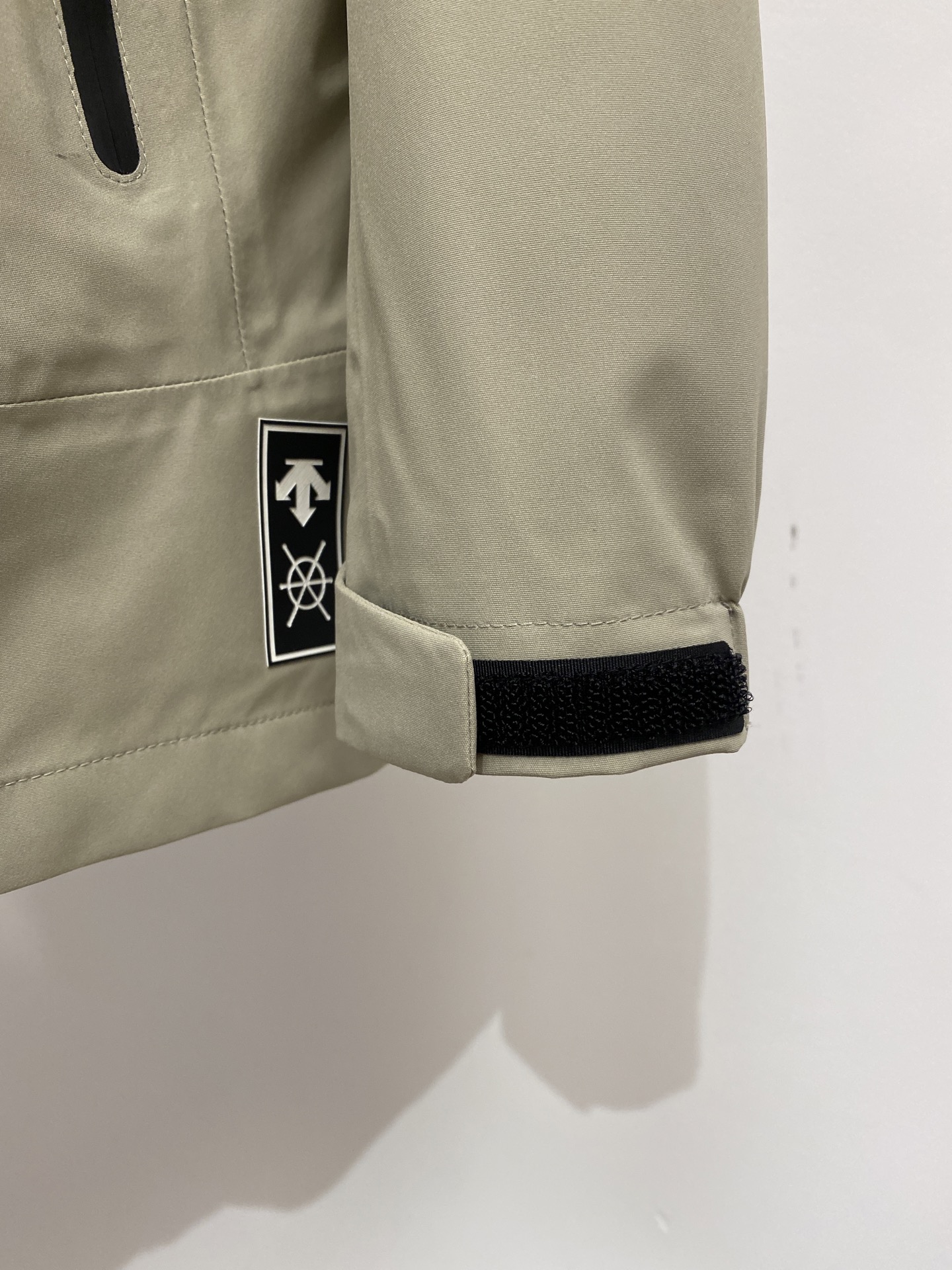 支持年后退换！ DESCENTE迪桑特、三合一功能性户外性能 防风，防雨，90绒，2025最新款男士羽绒