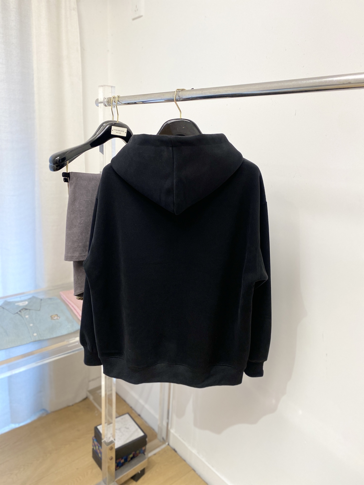 古奇、2025新品卫衣外套，帅气时尚，胸前刺绣装饰字母logo，简约百搭款。面料棉 不仅挺括，保持潮流的