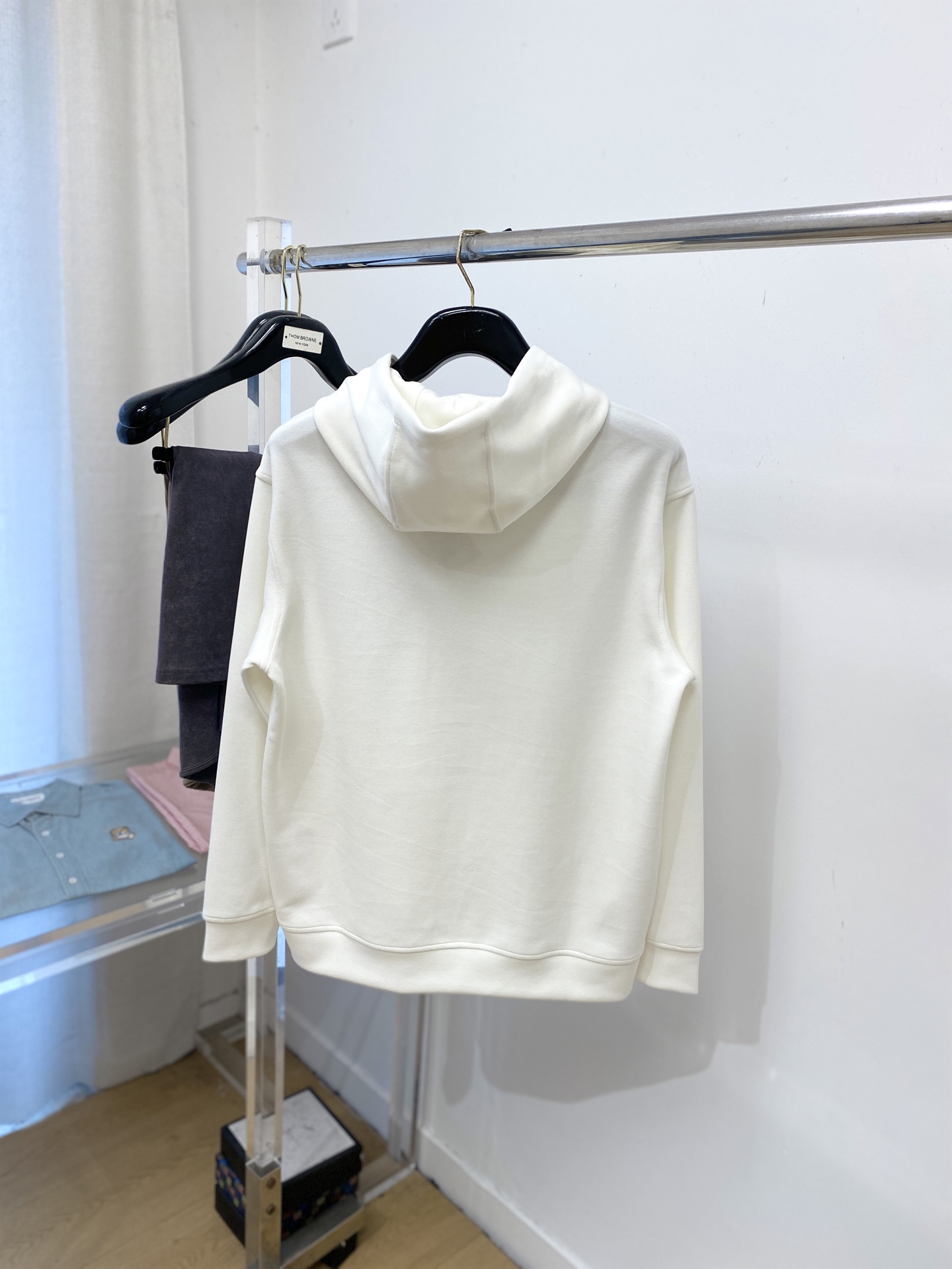 罗意威、2025新品卫衣，帅气时尚，胸前顶级印胶图案logo，简约百搭款。面料棉 不仅挺括，保持潮流的廓