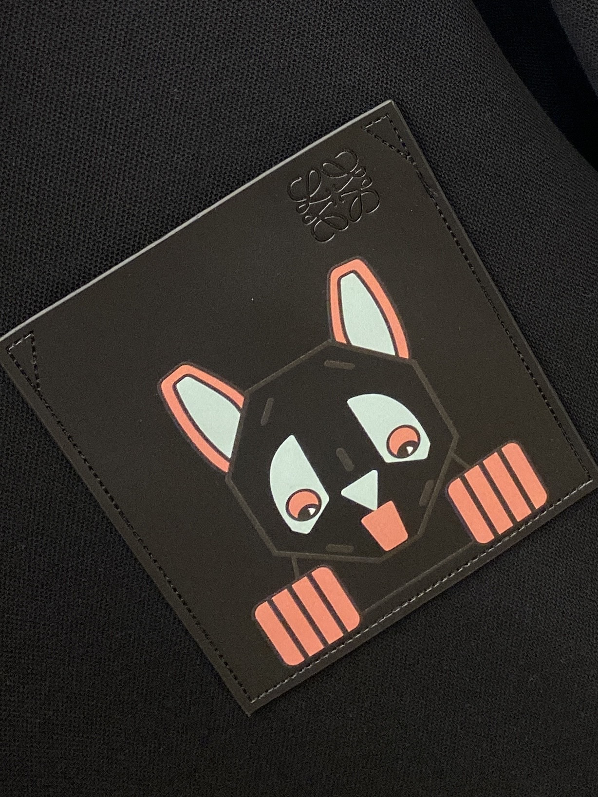 罗意威、2025新品卫衣，帅气时尚，胸前顶级印胶图案logo，简约百搭款。面料棉 不仅挺括，保持潮流的廓