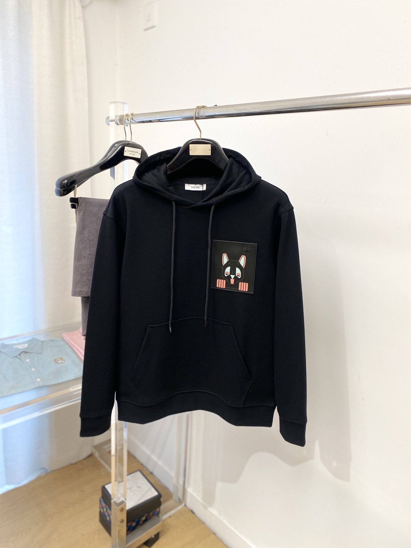 罗意威、2025新品卫衣，帅气时尚，胸前顶级印胶图案logo，简约百搭款。面料棉 不仅挺括，保持潮流的廓