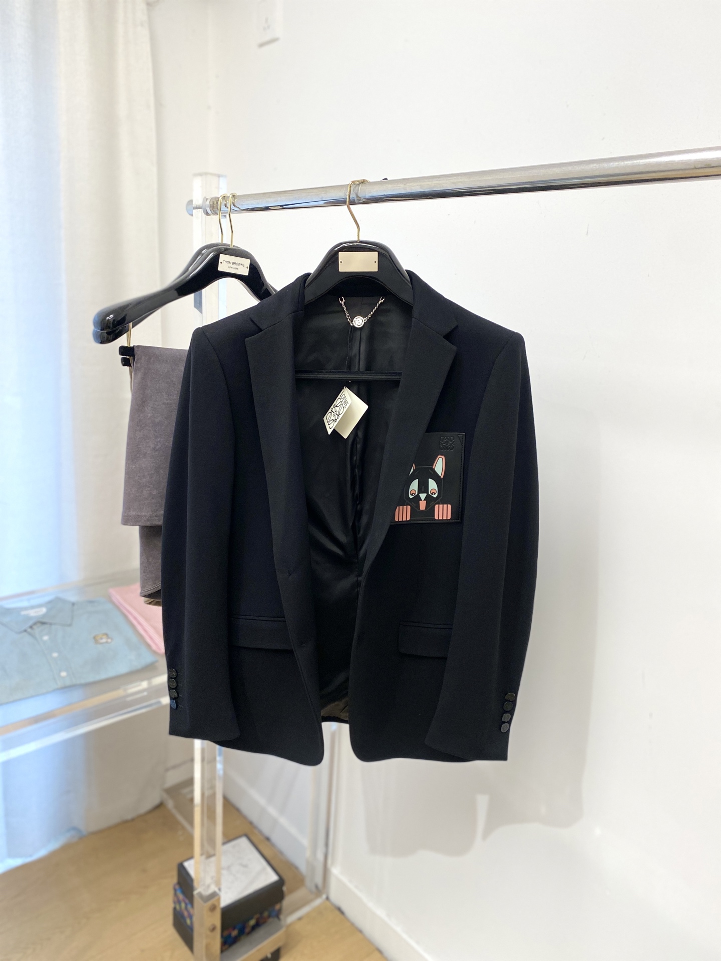 罗意威、2025新品西装外套，时尚帅气，简约百搭款，定制原版面料，不仅挺括，保持潮流的廓形，又穿着舒适，