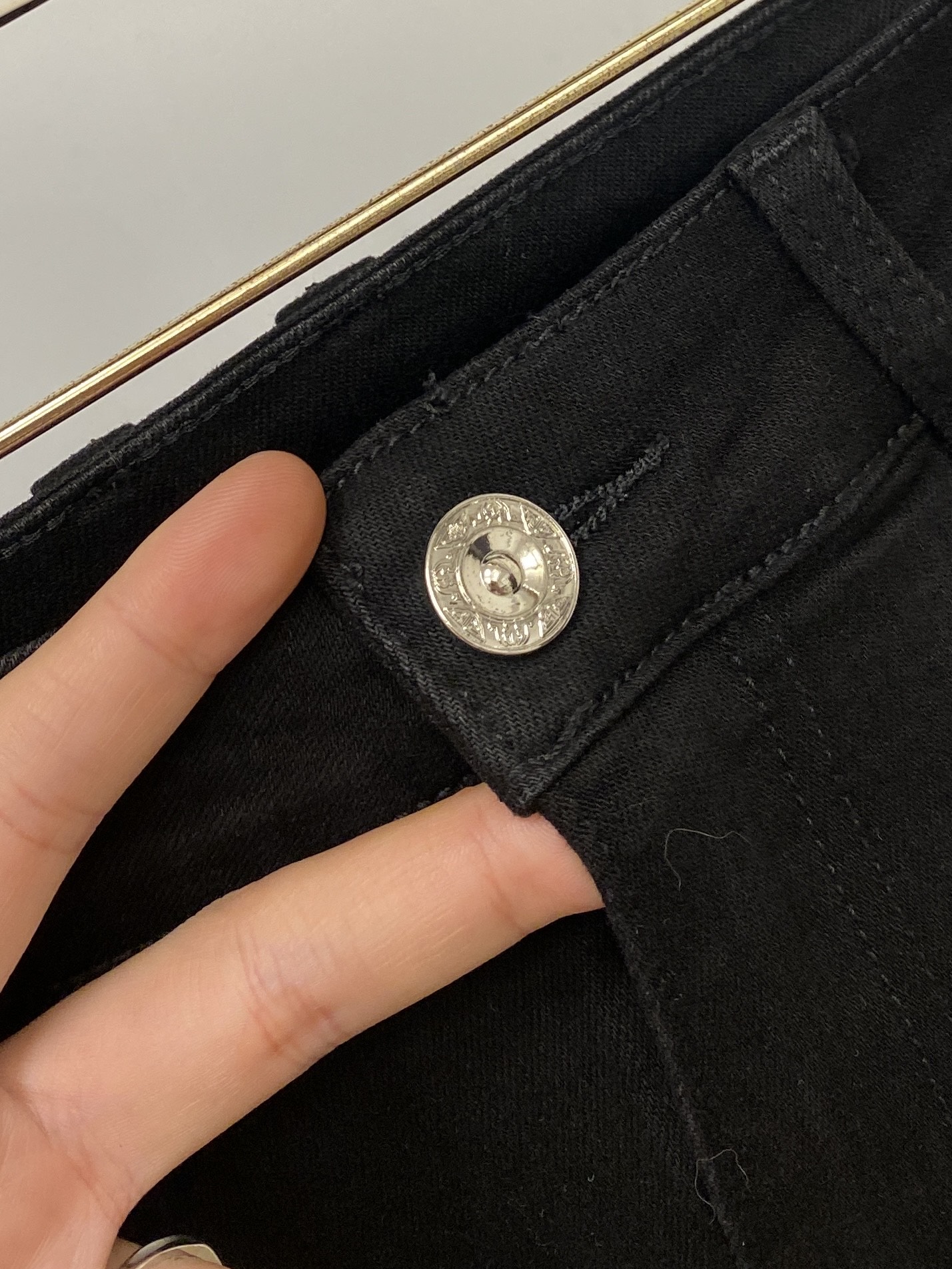 lP🆕、2025最新品，专柜同步有售，原单狠货，水洗休闲牛仔裤，进口原版水洗弹力面料，舒适有弹性，原版五