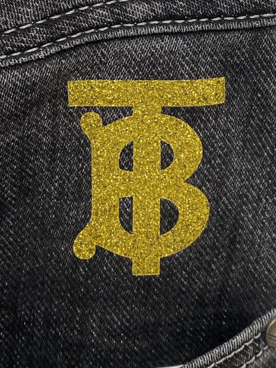 巴宝莉、2025最新品，专柜同步有售，原单狠货，水洗休闲牛仔裤，进口原版水洗弹力面料，舒适有弹性，原版五