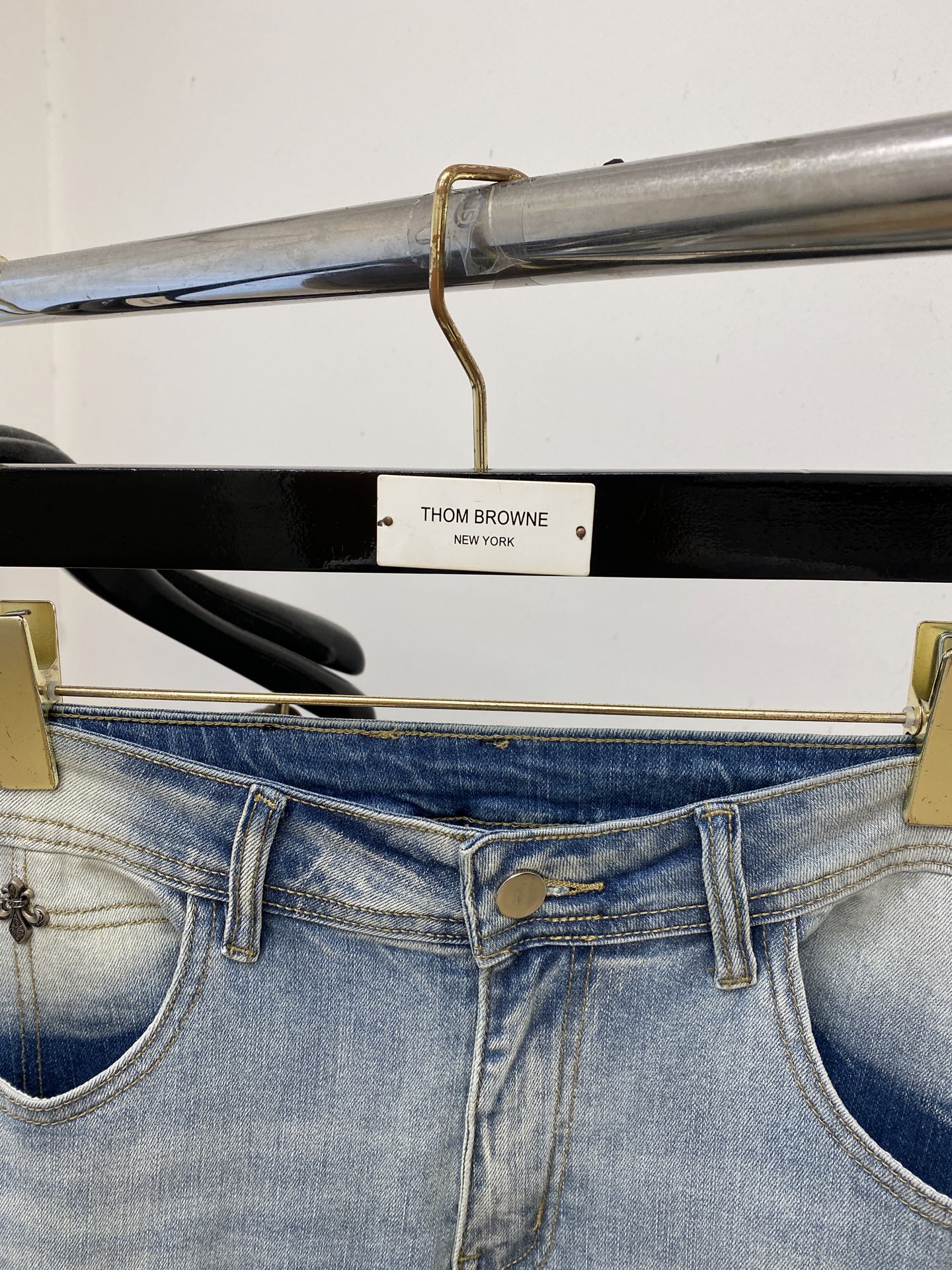 克罗心、2025最新品，专柜同步有售，原单狠货，水洗休闲牛仔裤，进口原版水洗弹力面料，舒适有弹性，原版五