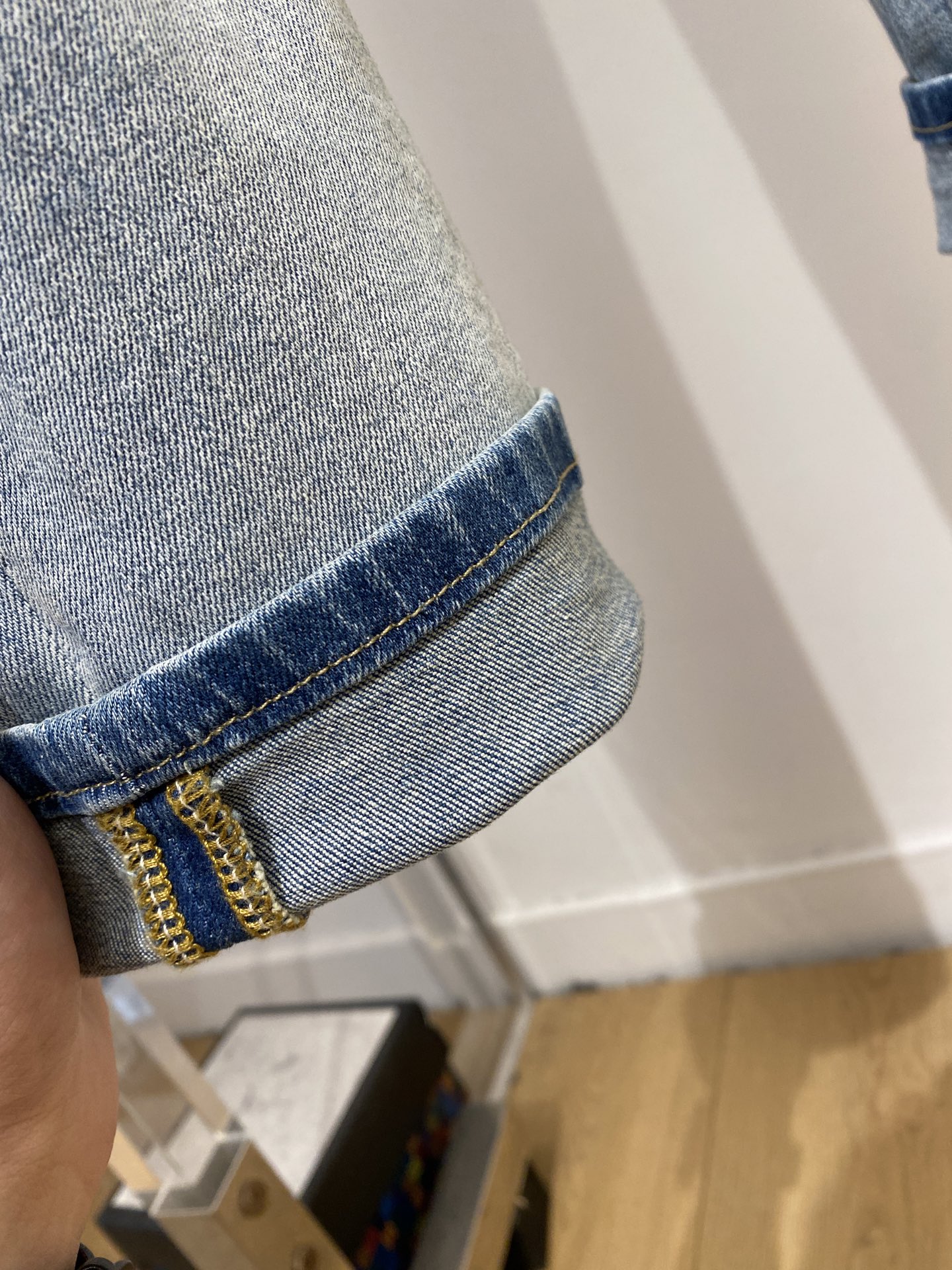 古奇、2025最新品，专柜同步有售，原单狠货，水洗休闲牛仔裤，进口原版水洗弹力面料，舒适有弹性，原版五金