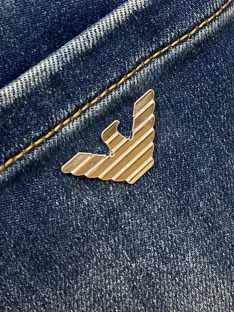 阿玛尼、2025最新品，专柜同步有售，原单狠货，水洗休闲牛仔裤，进口原版水洗弹力面料，舒适有弹性，原版五