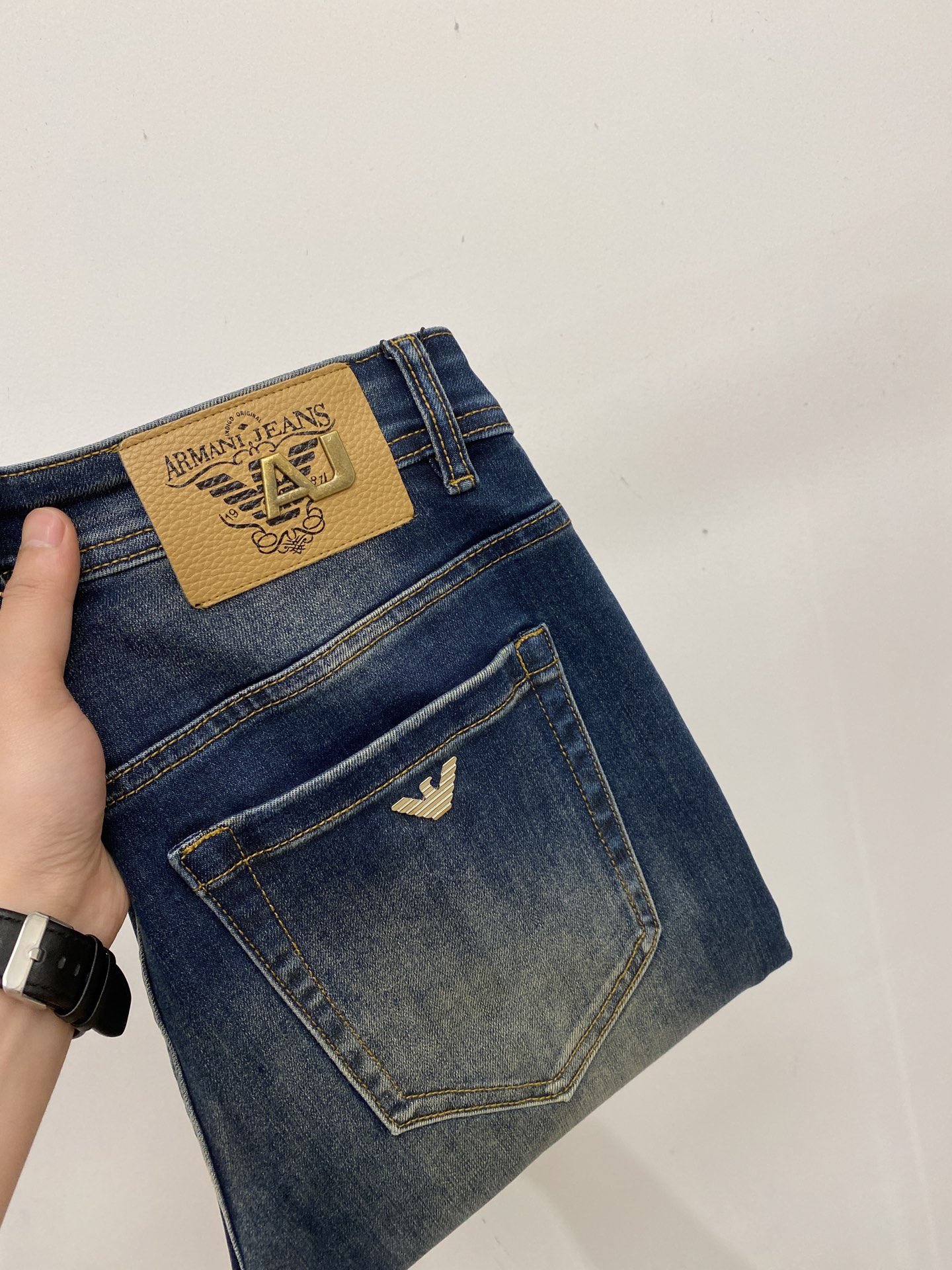 阿玛尼、2025最新品，专柜同步有售，原单狠货，水洗休闲牛仔裤，进口原版水洗弹力面料，舒适有弹性，原版五