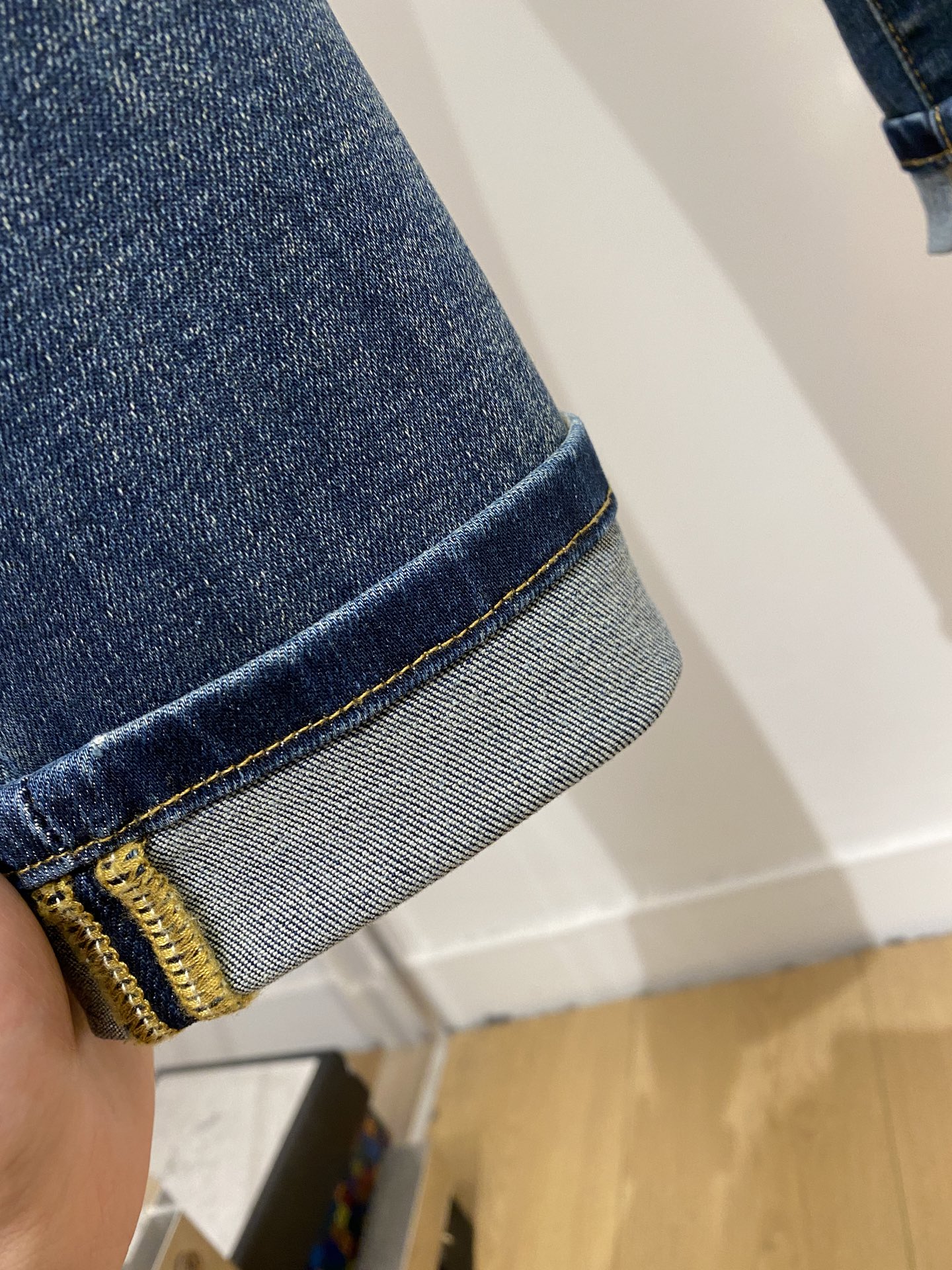 阿玛尼、2025最新品，专柜同步有售，原单狠货，水洗休闲牛仔裤，进口原版水洗弹力面料，舒适有弹性，原版五