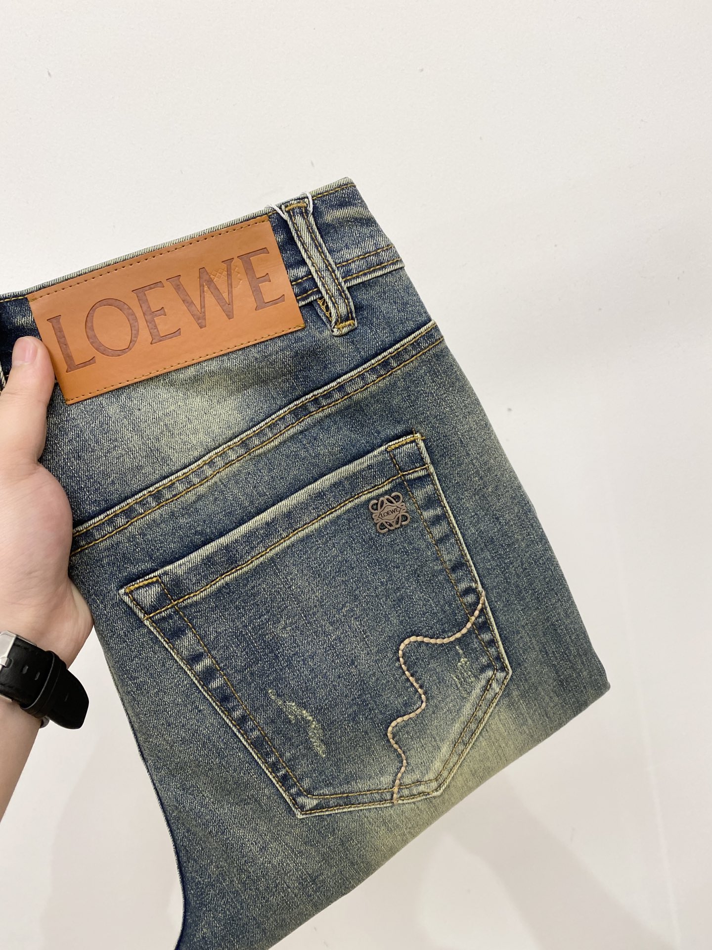 罗意威、2025最新品，专柜同步有售，原单狠货，水洗休闲牛仔裤，进口原版水洗弹力面料，舒适有弹性，原版五