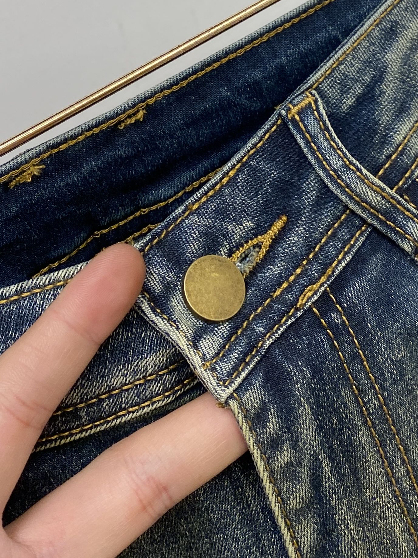 罗意威、2025最新品，专柜同步有售，原单狠货，水洗休闲牛仔裤，进口原版水洗弹力面料，舒适有弹性，原版五