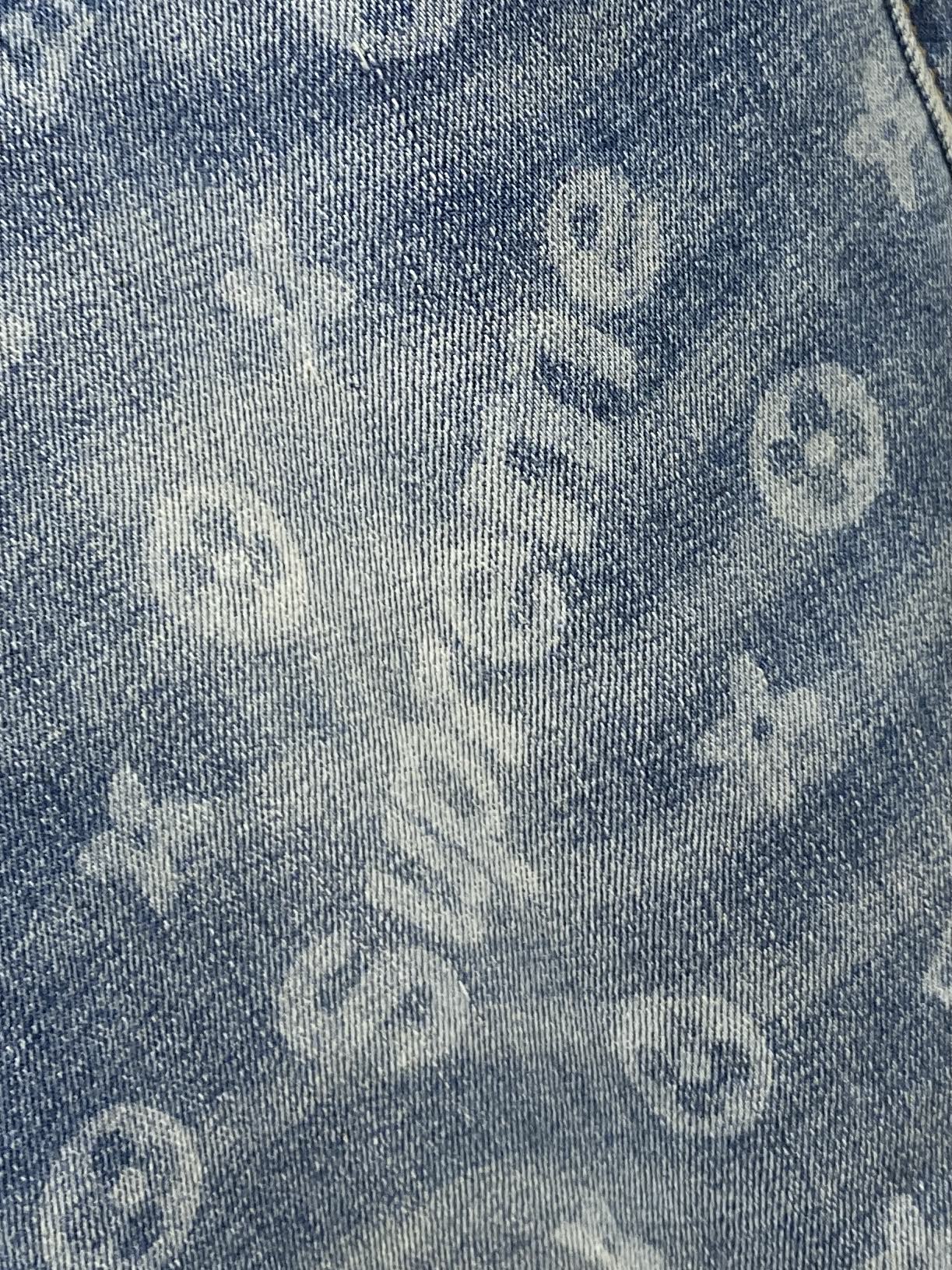 LV、2025最新品，专柜同步有售，原单狠货，水洗休闲牛仔裤，进口原版水洗弹力面料，舒适有弹性，原版五金