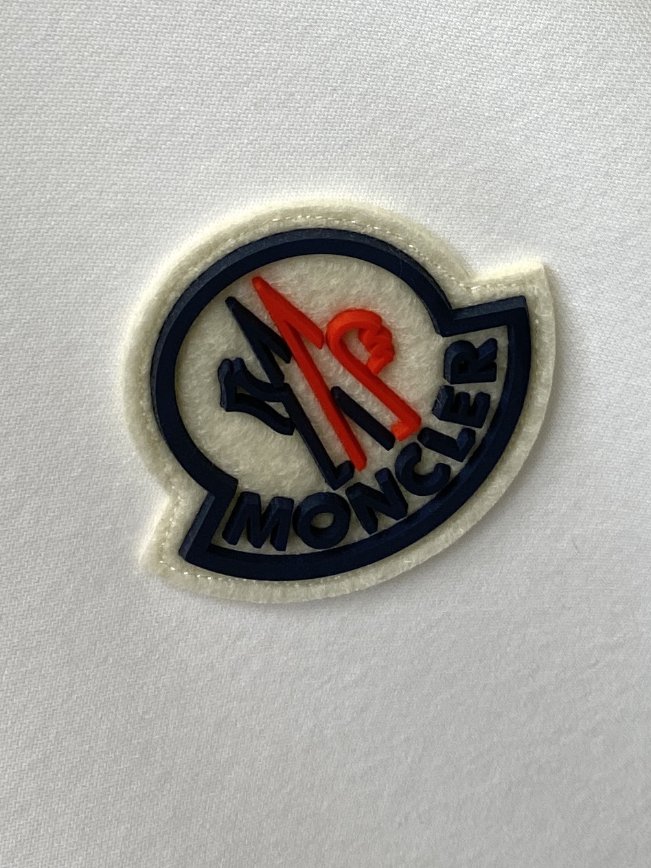 蒙口、2025最新品，时尚休闲套装，顶级原版面料打造，穿着舒适，吸湿性透气性都非常良好，色牢度超高！无论