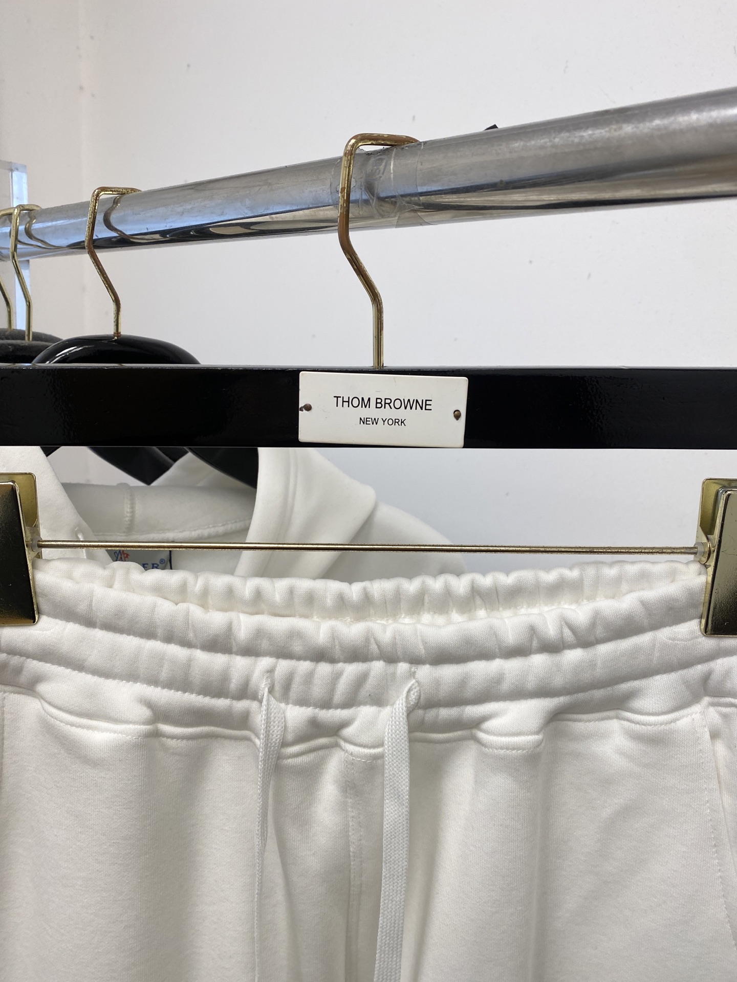 蒙口、2025最新品，时尚休闲套装，顶级原版面料打造，穿着舒适，吸湿性透气性都非常良好，色牢度超高！无论