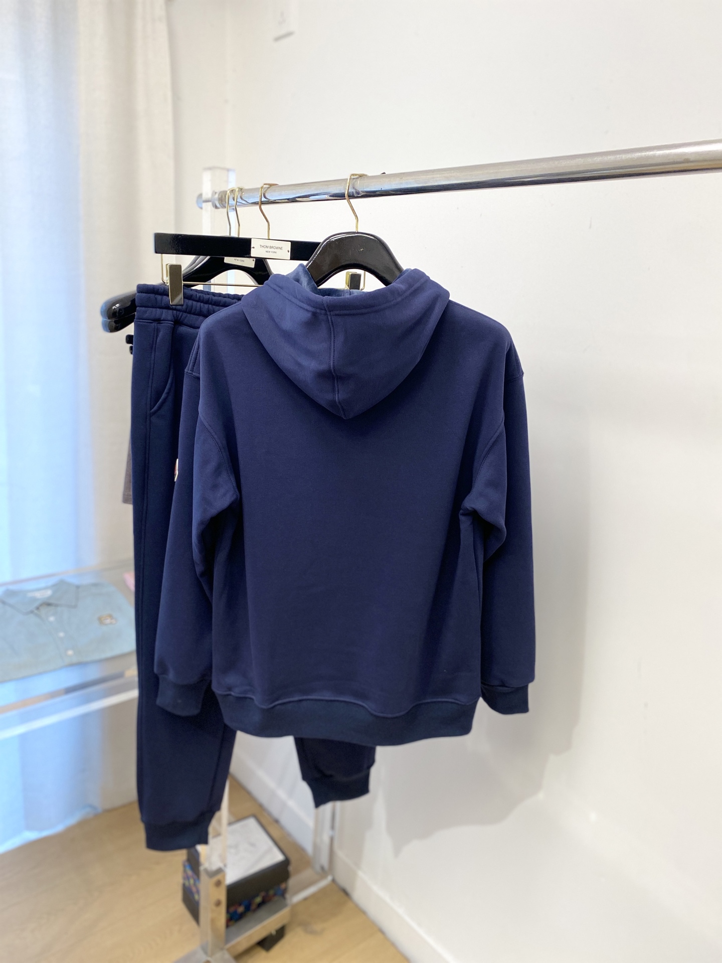 蒙口、2025最新品，时尚休闲套装，顶级原版面料打造，穿着舒适，吸湿性透气性都非常良好，色牢度超高！无论