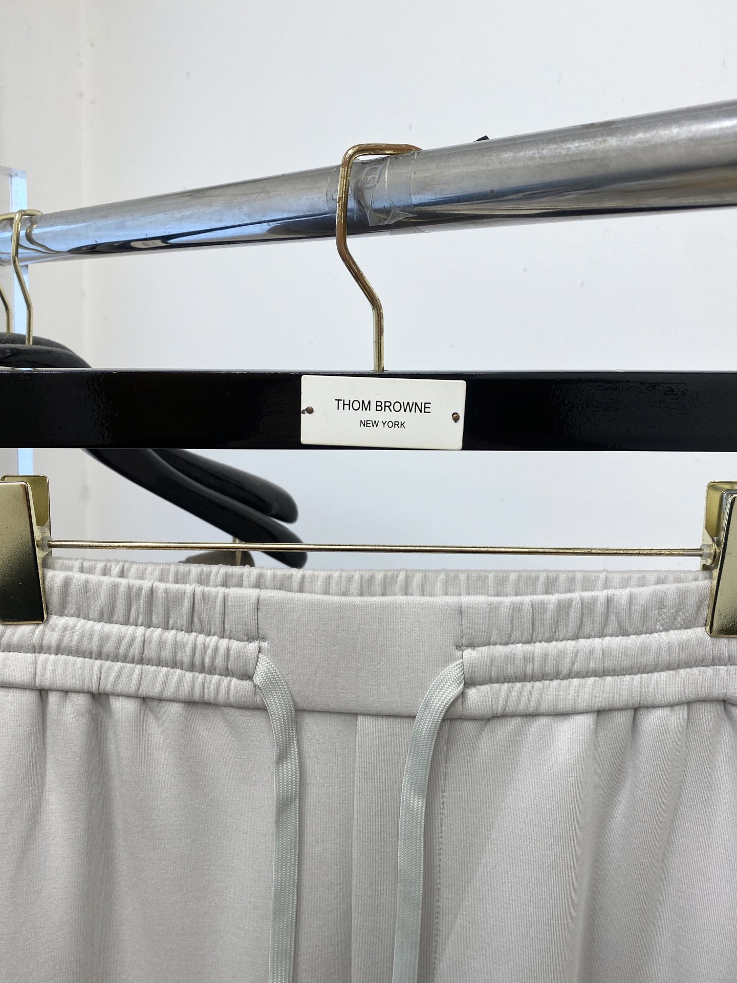 DG、2025爆款休闲裤 高弹显瘦必爆简约百搭爆款，做工精细，每一针都看得到用心，超多明星网红最爱 拉长