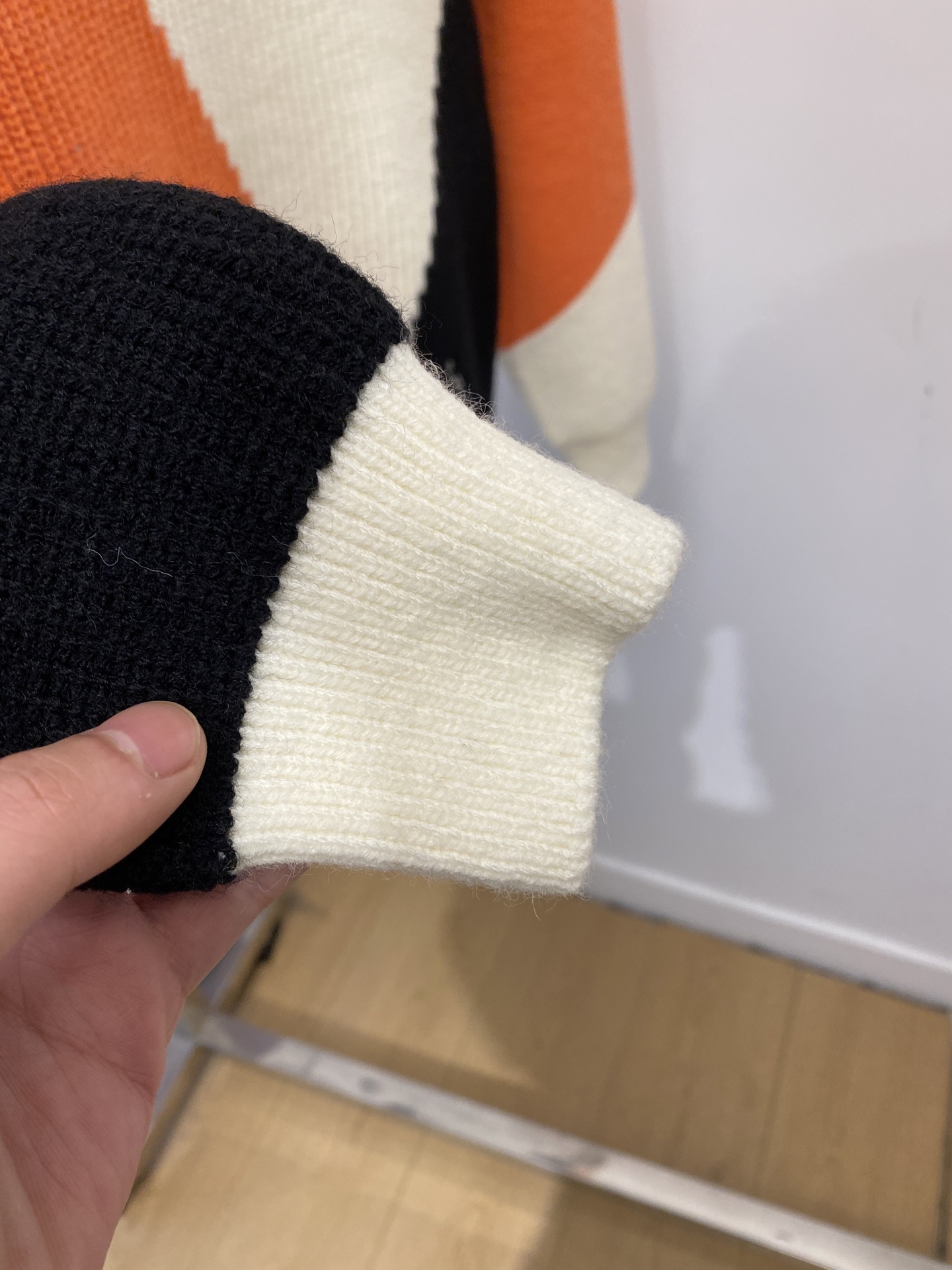 支持年后退换！ 普拉达、2025新品羊毛衣 具有手感细腻柔软，可直接与肌肤接触，让暖心的纱线变化出细腻的