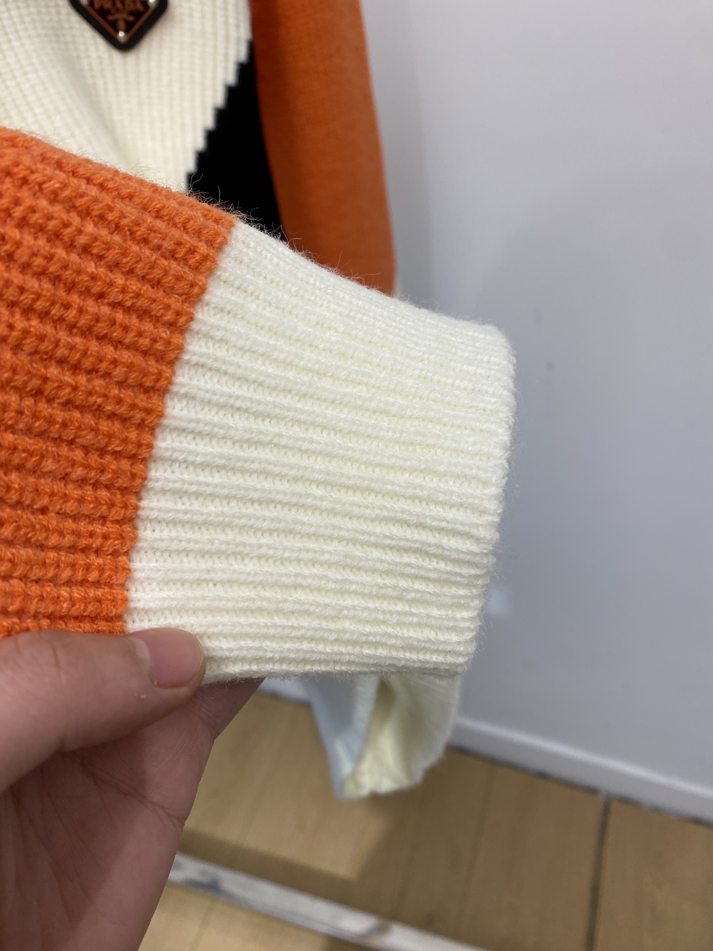 支持年后退换！ 普拉达、2025新品羊毛衣 具有手感细腻柔软，可直接与肌肤接触，让暖心的纱线变化出细腻的