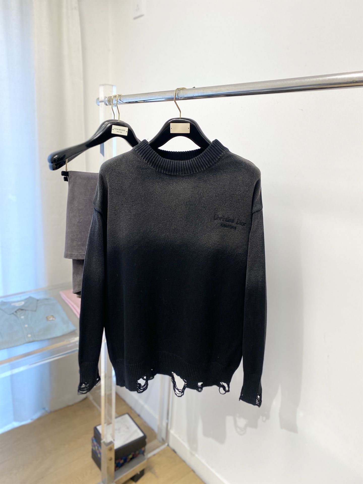 支持年后退换！ 迪奥、2025新品羊毛衣 具有手感细腻柔软，可直接与肌肤接触，让暖心的纱线变化出细腻的质