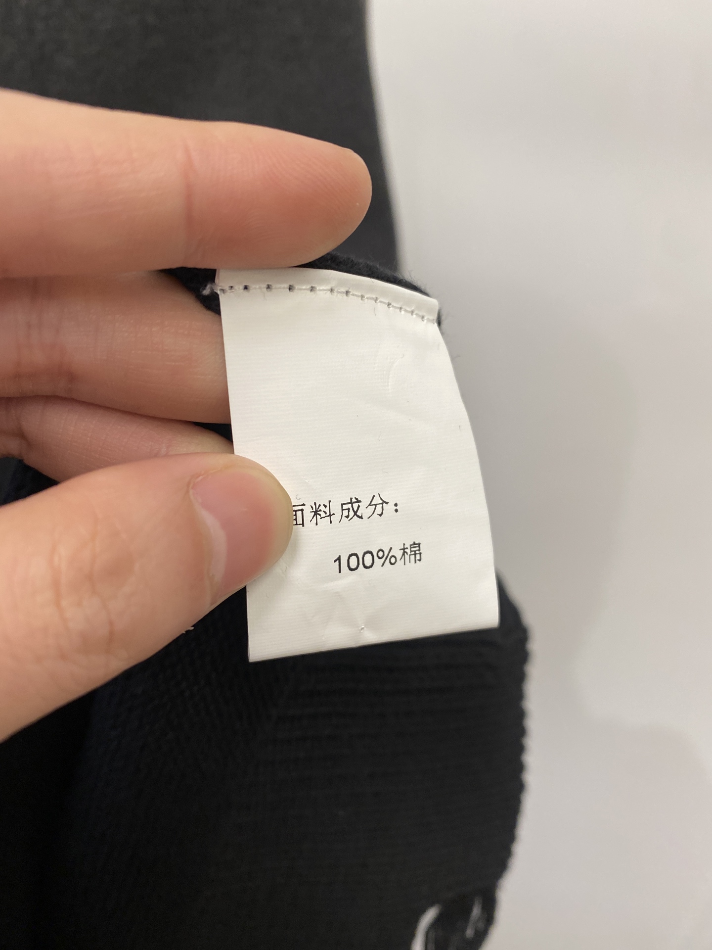 支持年后退换！ 迪奥、2025新品羊毛衣 具有手感细腻柔软，可直接与肌肤接触，让暖心的纱线变化出细腻的质