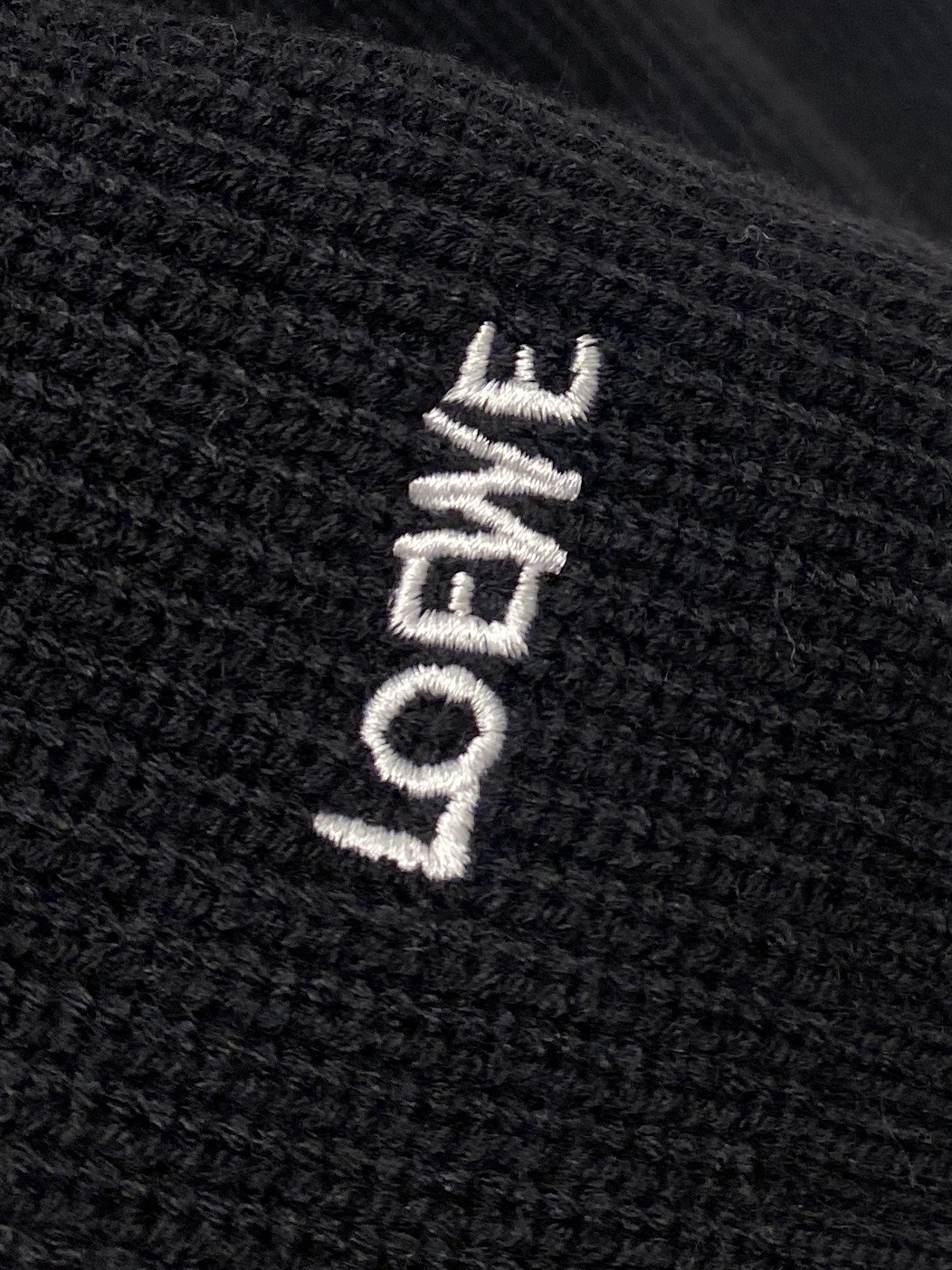 支持年后退换！ 罗意威、2025新品羊毛衣 具有手感细腻柔软，可直接与肌肤接触，让暖心的纱线变化出细腻的