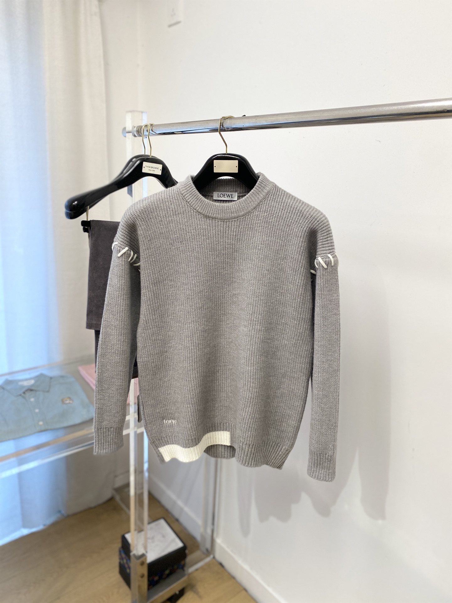 支持年后退换！ 罗意威、2025新品羊毛衣 具有手感细腻柔软，可直接与肌肤接触，让暖心的纱线变化出细腻的