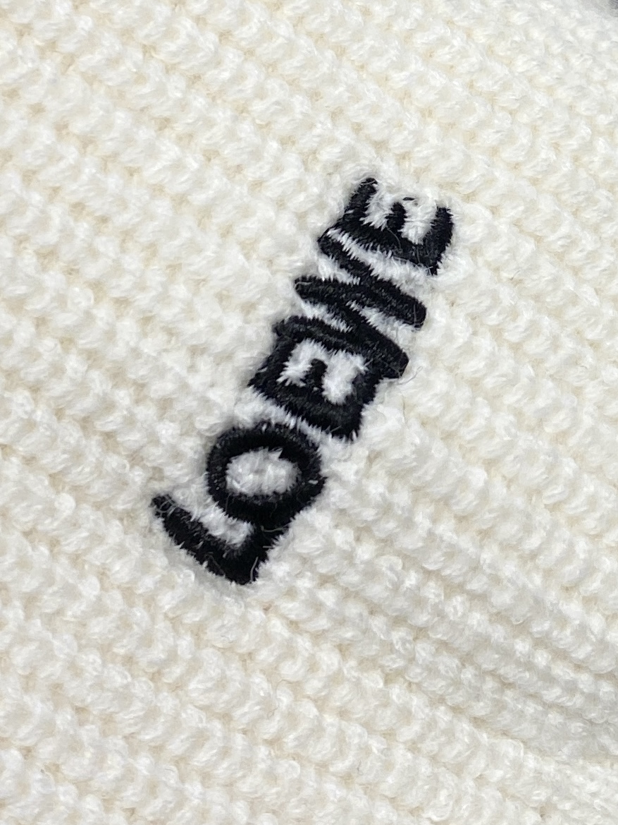 支持年后退换！ 罗意威、2025新品羊毛衣 具有手感细腻柔软，可直接与肌肤接触，让暖心的纱线变化出细腻的