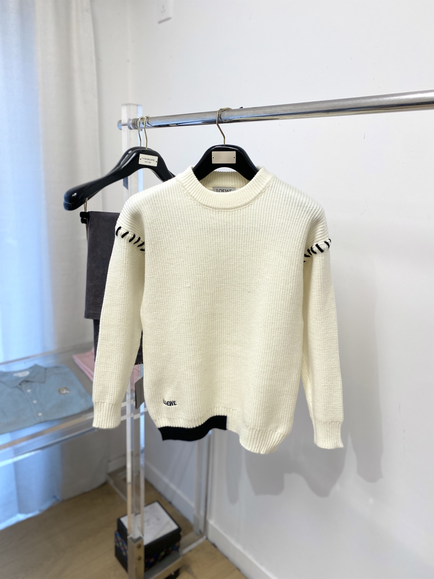 支持年后退换！ 罗意威、2025新品羊毛衣 具有手感细腻柔软，可直接与肌肤接触，让暖心的纱线变化出细腻的