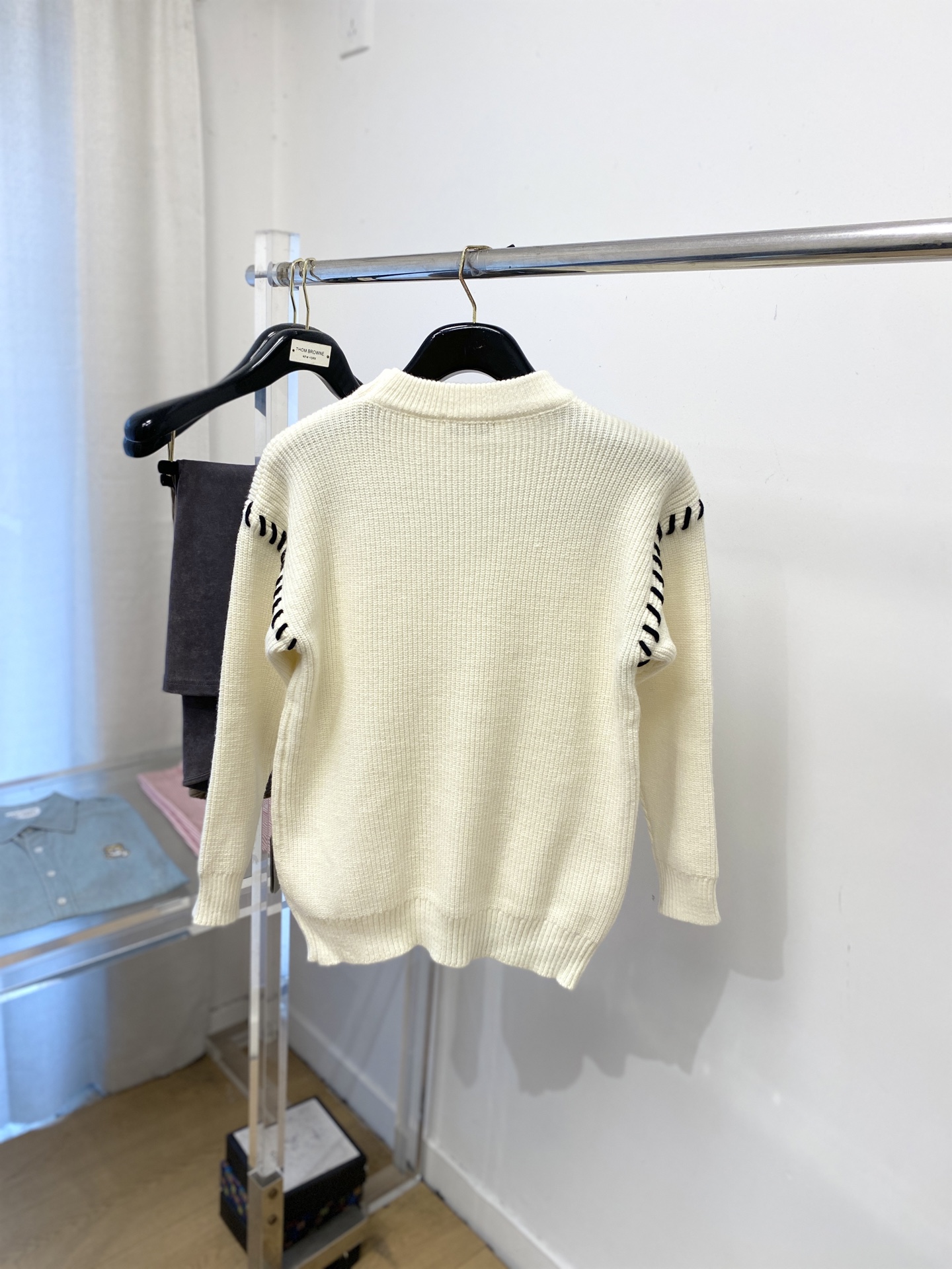 支持年后退换！ 罗意威、2025新品羊毛衣 具有手感细腻柔软，可直接与肌肤接触，让暖心的纱线变化出细腻的