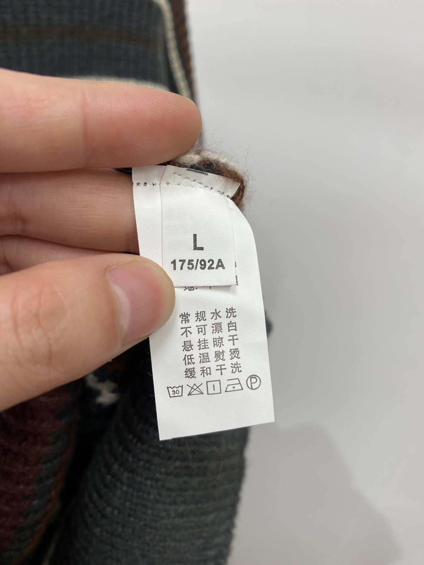 支持年后退换！ 罗意威、2025新品羊毛衣 具有手感细腻柔软，可直接与肌肤接触，让暖心的纱线变化出细腻的