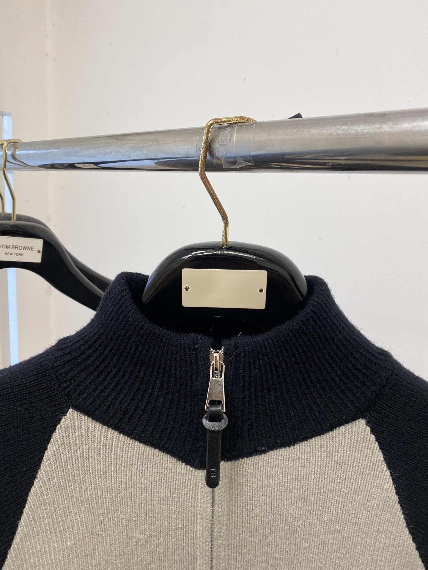 支持年后退换！ TB、2025新品羊毛衣外套 具有手感细腻柔软，可直接与肌肤接触，让暖心的纱线变化出细腻