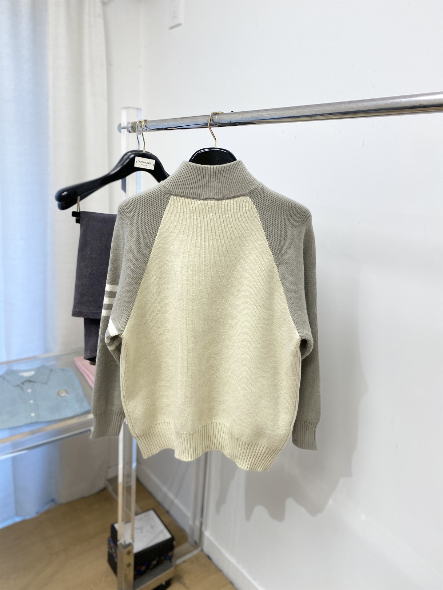 支持年后退换！ TB、2025新品羊毛衣外套 具有手感细腻柔软，可直接与肌肤接触，让暖心的纱线变化出细腻