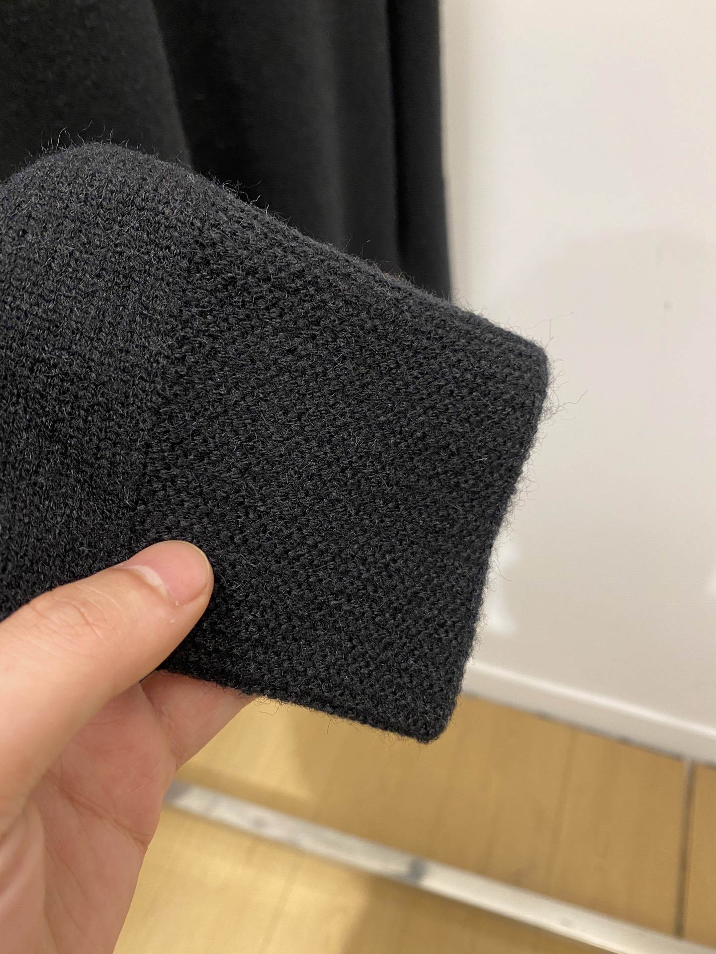 支持年后退换！ 巴黎世家、2025新品羊毛衣 具有手感细腻柔软，可直接与肌肤接触，让暖心的纱线变化出细腻