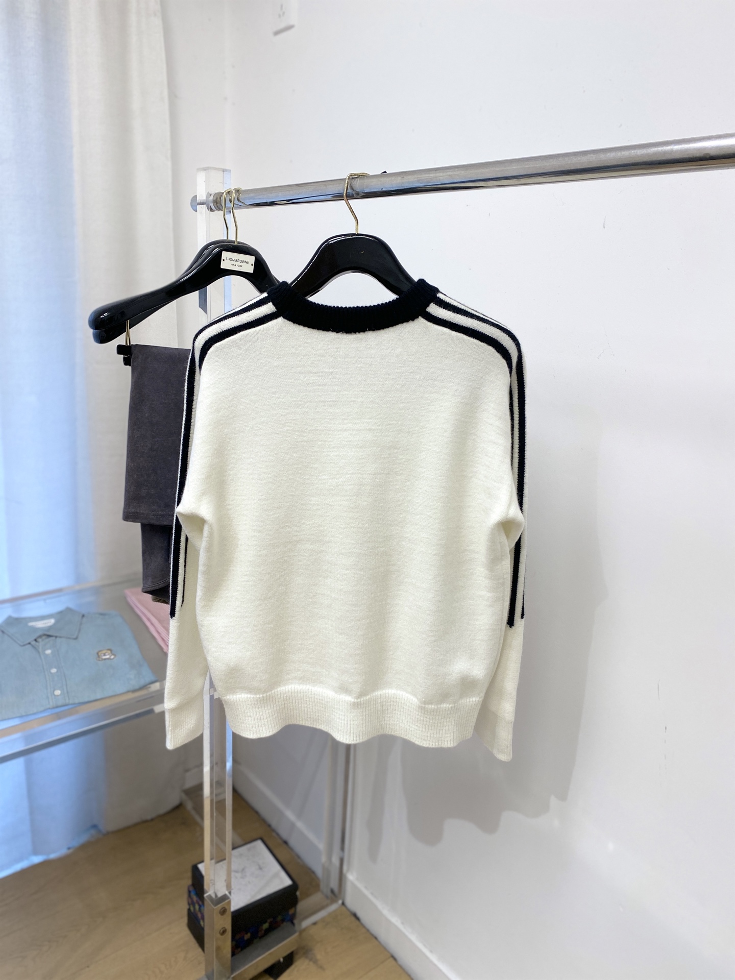 支持年后退换！ 巴黎世家、2025新品羊毛衣 具有手感细腻柔软，可直接与肌肤接触，让暖心的纱线变化出细腻