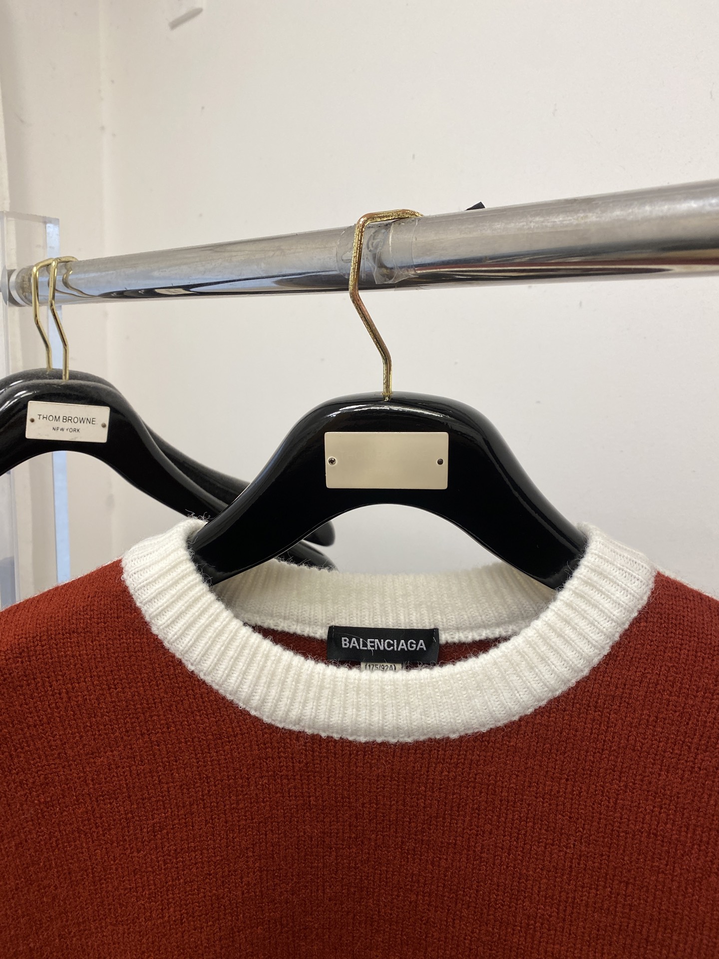 支持年后退换！ 巴黎世家、2025新品羊毛衣 具有手感细腻柔软，可直接与肌肤接触，让暖心的纱线变化出细腻